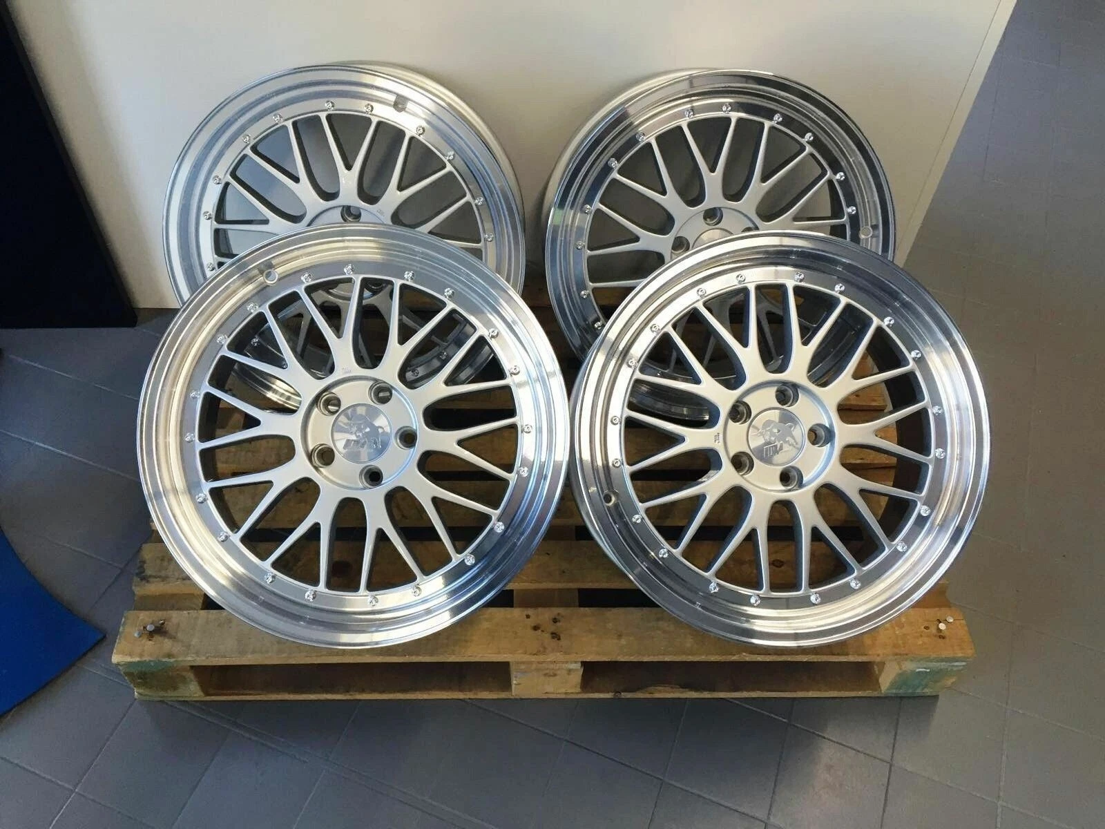 18 Zoll UA3 5x120 Alu Felgen für BMW e46 e82 e90 e91 Z4 F20 F22 M Performance
