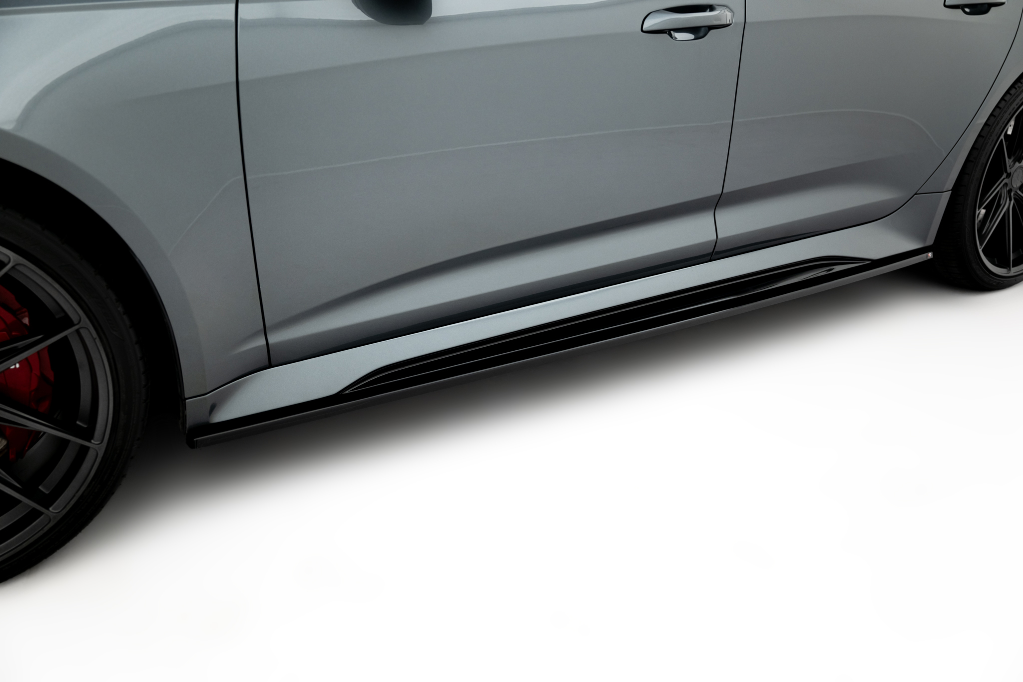 Seitenschweller Ansatz V.2 für Audi RS6 C8 / C8 Facelift schwarz Hochglanz