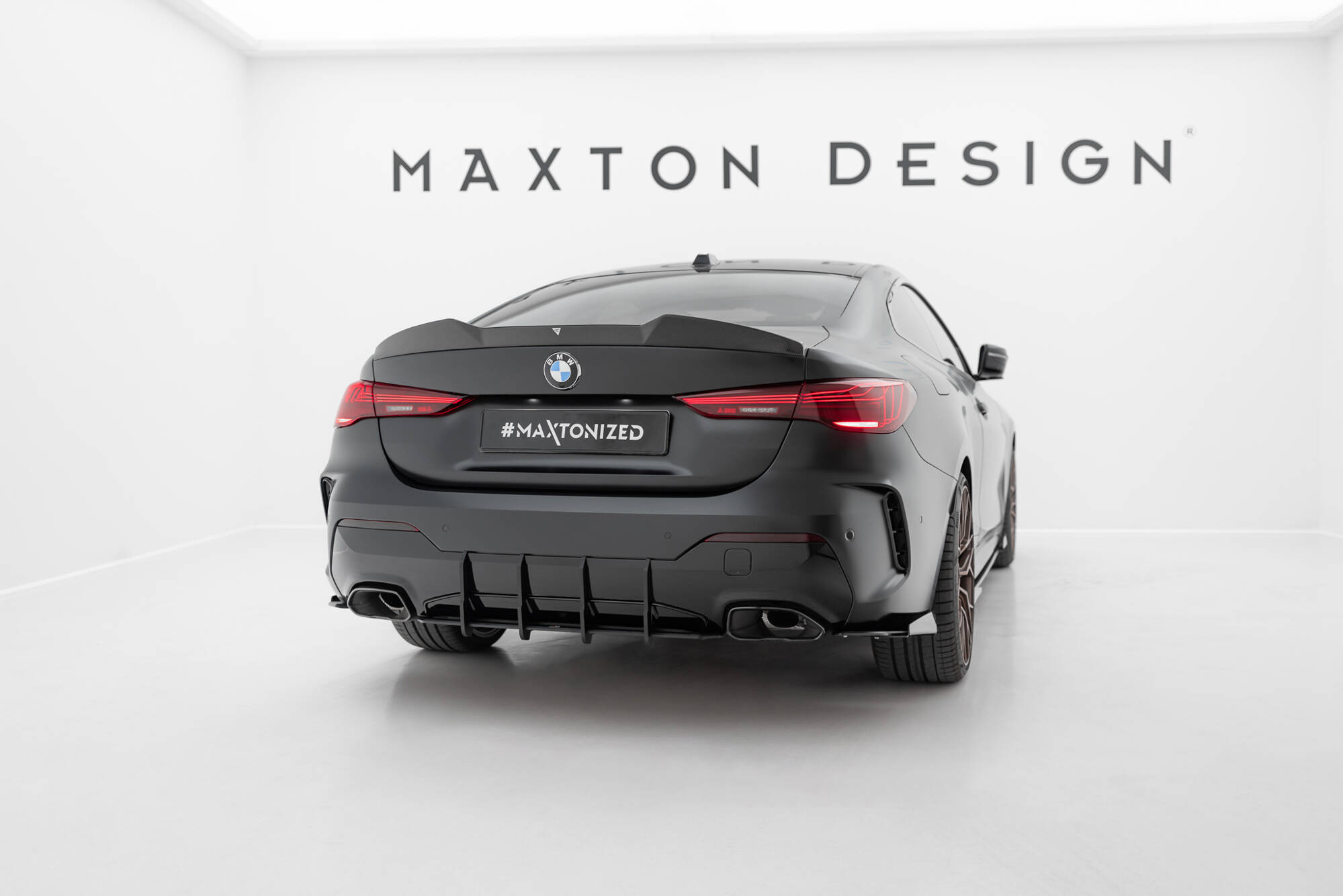 Hintere Seiten Flaps passend für BMW M440i G22 / G23 / G22 FL / G23 FL schwarz Hochglanz
