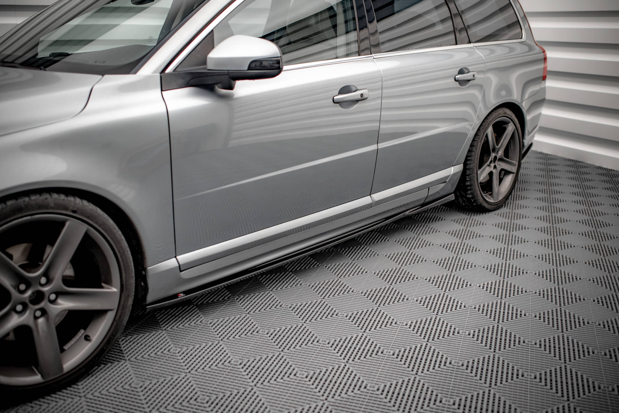 Street+ Seitenschweller Leisten passend für Volvo V70 Mk3 schwarz Hochglanz