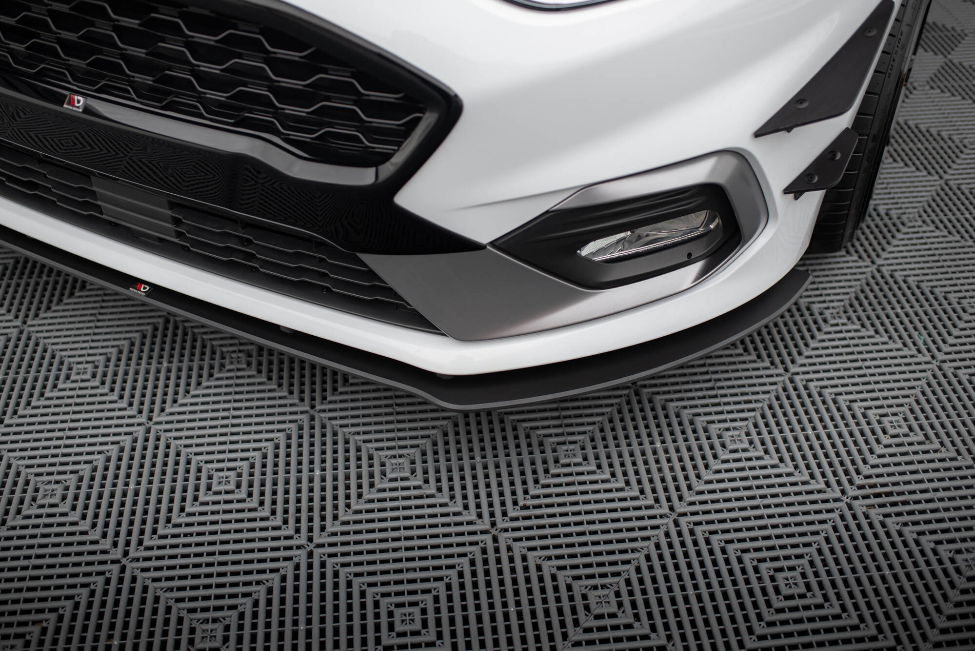 Street Pro Front Ansatz für Ford Fiesta Mk8 ST / ST-Line