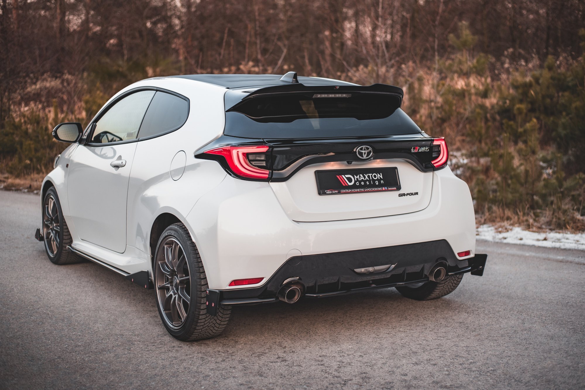 Street+ Heck Ansatz Diffusor + Flaps V.2 passend für Toyota GR Yaris Mk4 Carbon Look