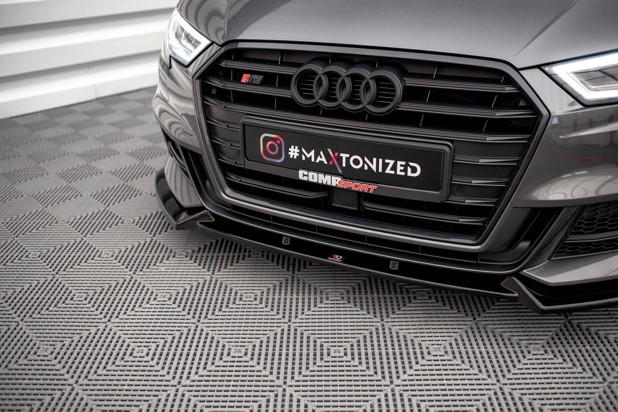 Street+ Spoilerlippe Front Ansatz V.1 passend für Audi S3 / A3 S-Line Sportback 8V FL schwarz Hochglanz