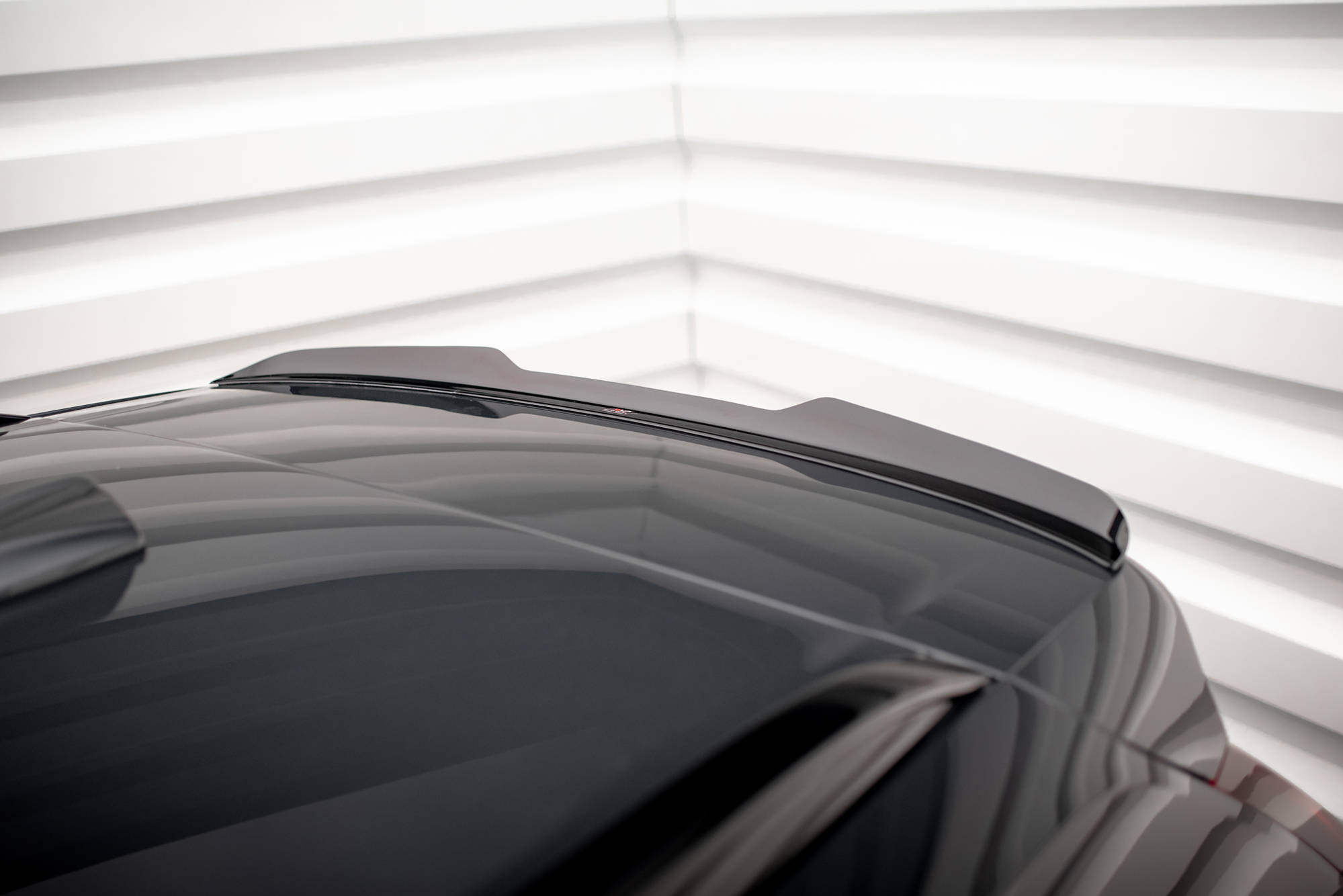 Heck Spoiler Aufsatz Abrisskante passend für Volvo XC90 R-Design Mk2 FL schwarz Hochglanz