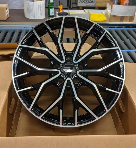 18 Zoll WH37 Felgen für BMW X1 X3 X4 E84 E83 F26 X5 X53 M Performance Z4 85 M235