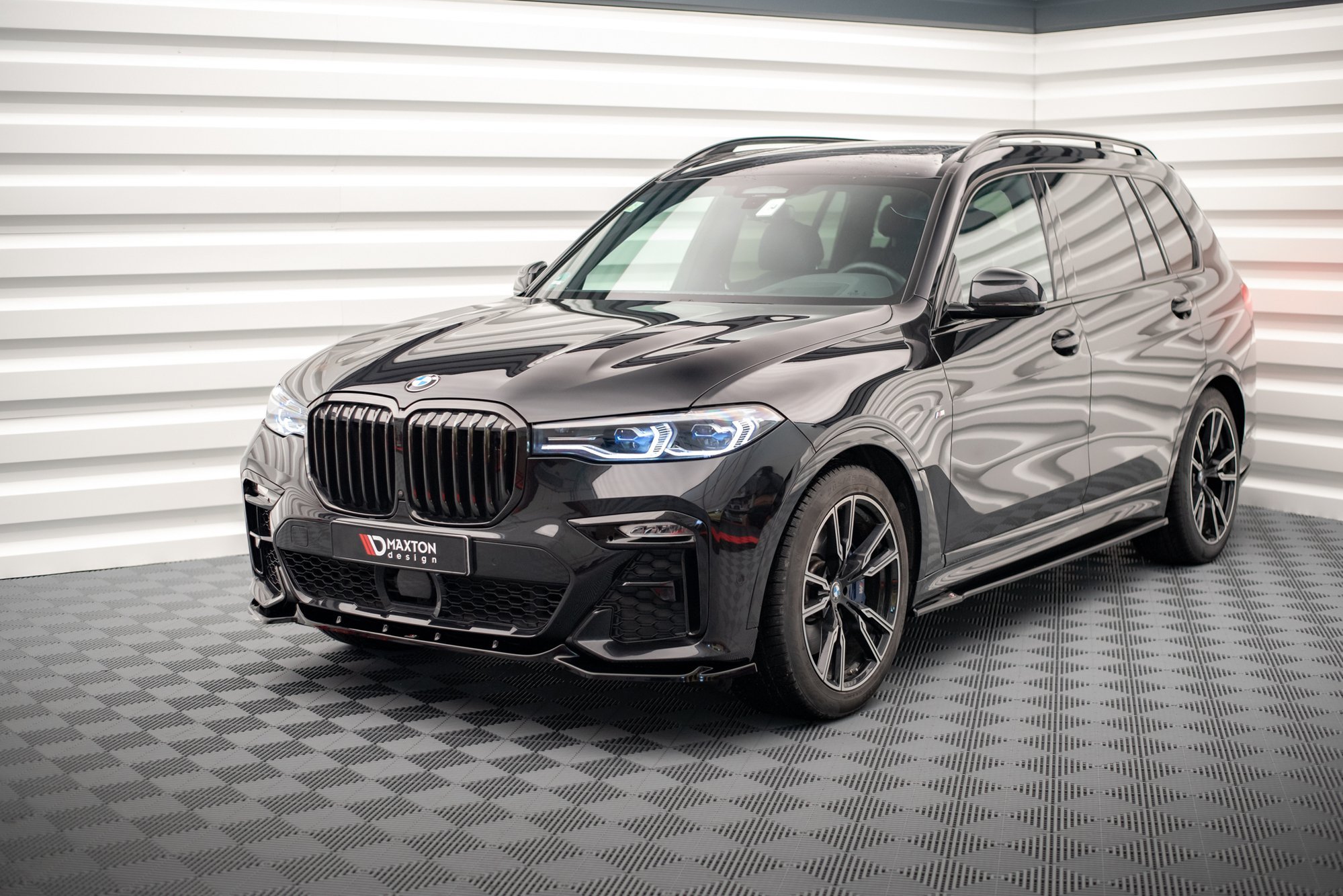 Street+ Spoilerlippe Front Ansatz V.3 passend für BMW X7 M-Paket G07 schwarz Hochglanz