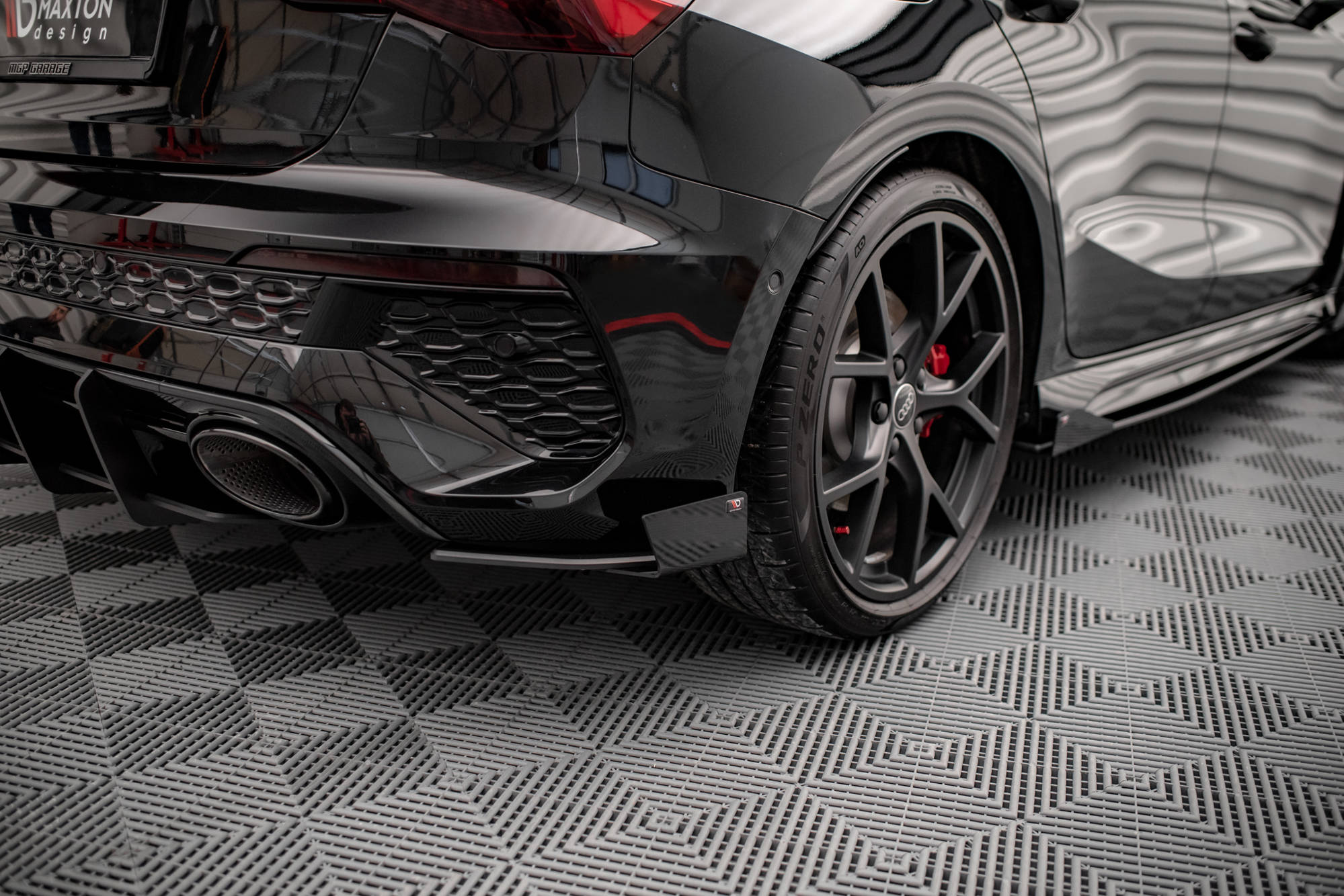 Street Pro Heck Ansatz Flaps passend für Audi RS3 Sportback 8Y schwarz Hochglanz