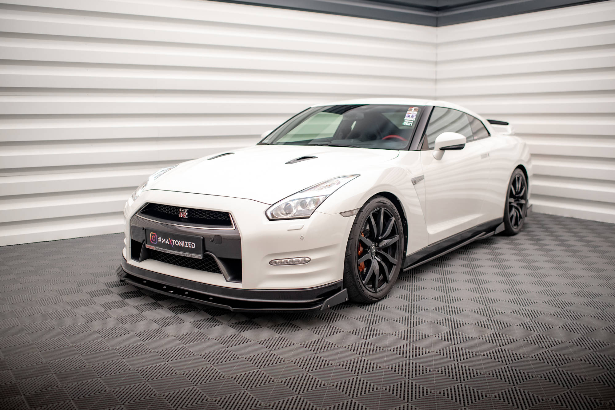 Street+ Spoilerlippe Front Ansatz + Flaps passend für Nissan GTR R35 FL