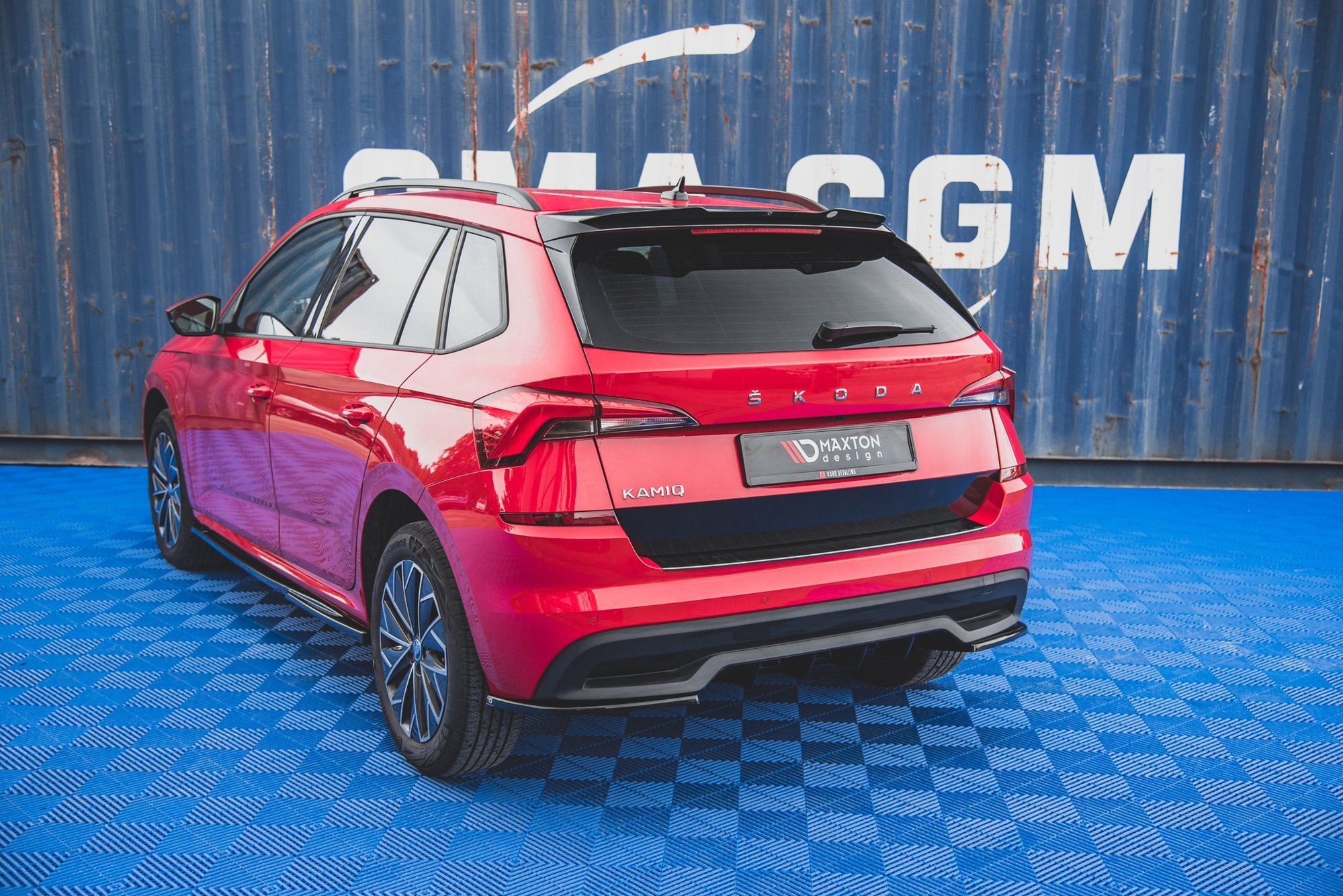 Street+ Heck Ansatz Diffusor passend für Skoda Kamiq Mk1 schwarz Hochglanz