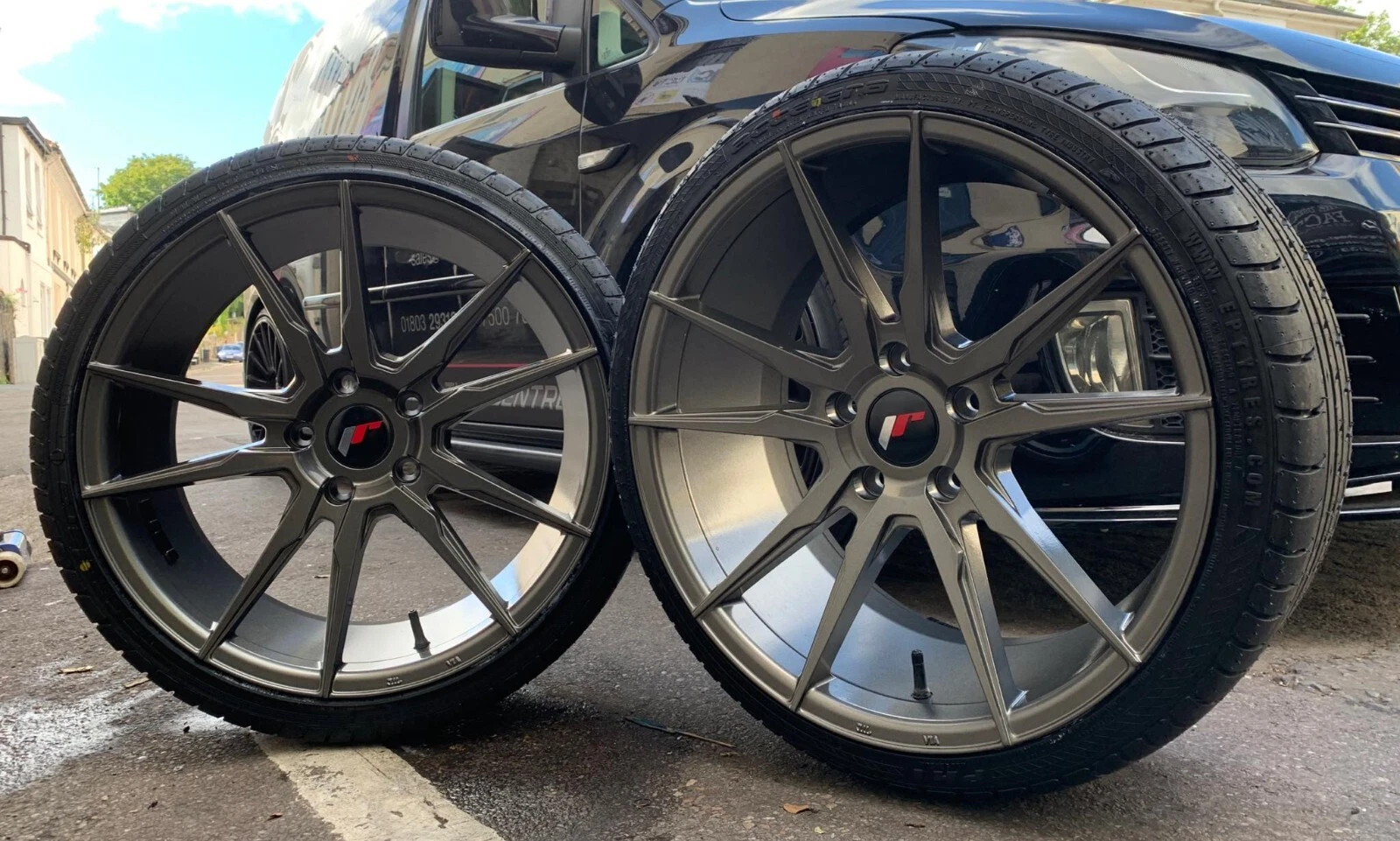 20 zoll Japan Racing JR21 Felgen für Ford Mustang LAE 8,5x20 + 10x20 Grau
