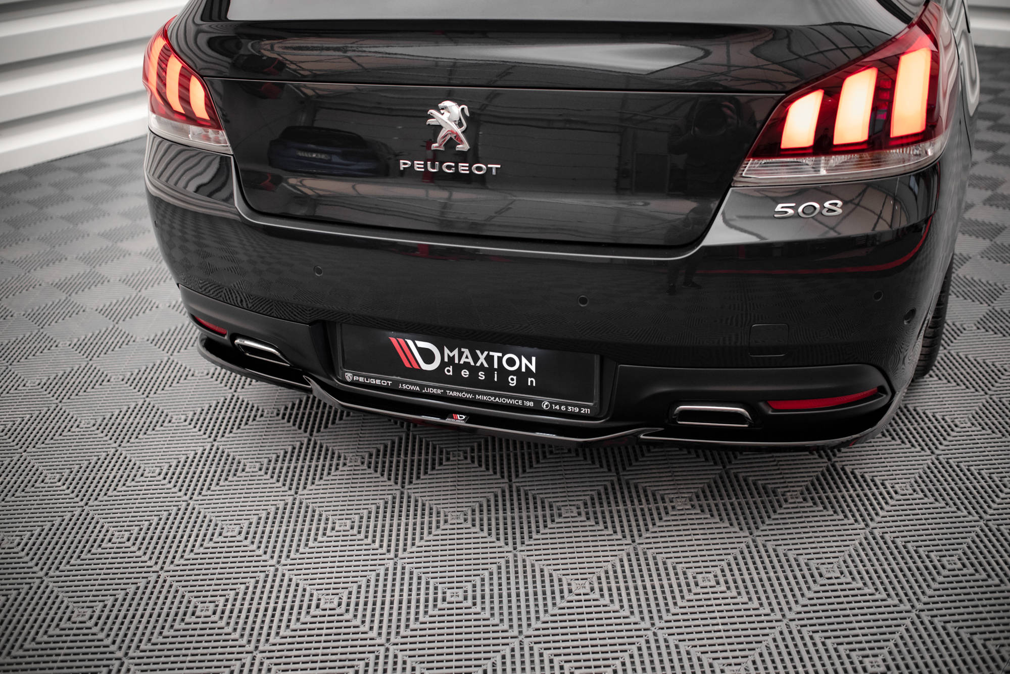 Street+ Mittlerer Diffusor Heck Ansatz passend für Peugeot 508 GT Mk1 FL schwarz Hochglanz