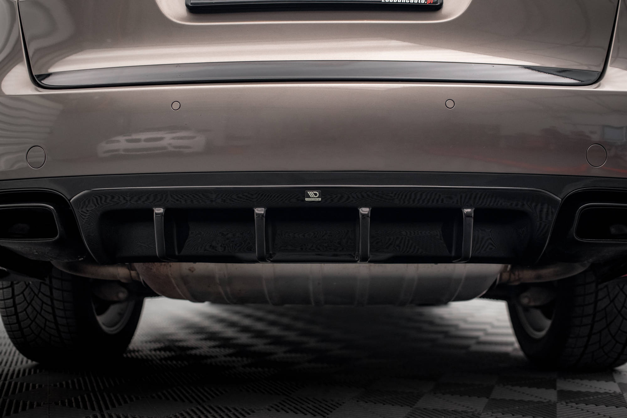 Street+ Heck Ansatz Diffusor passend für Porsche Cayenne Turbo / Standard Mk2 schwarz Hochglanz