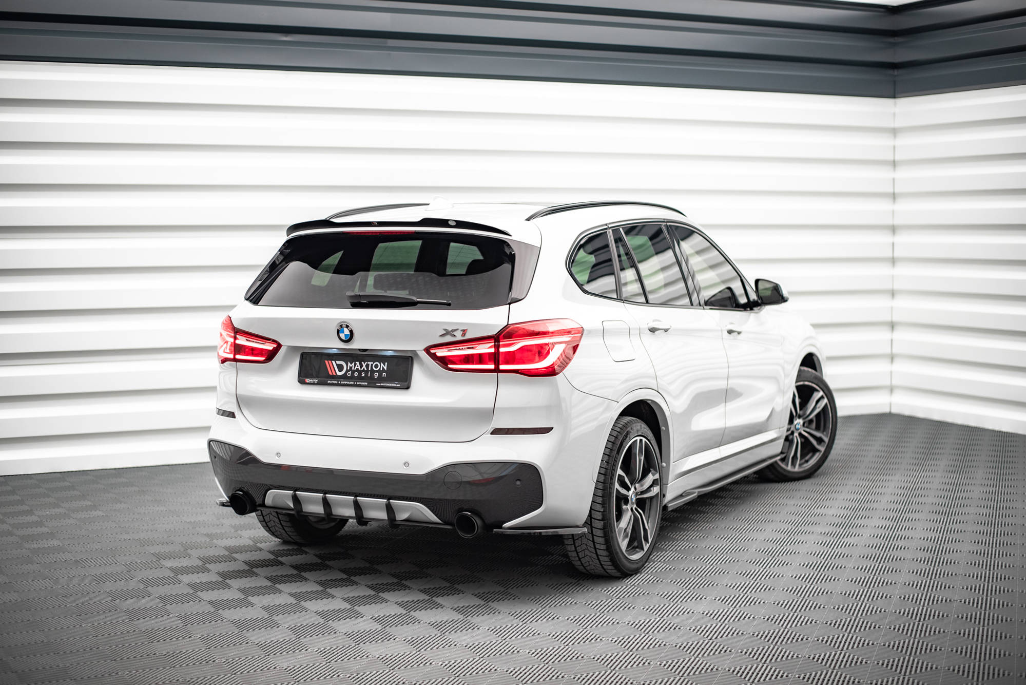 Street Pro Heckschürze Heck Ansatz Diffusor passend für BMW X1 M-Paket F48