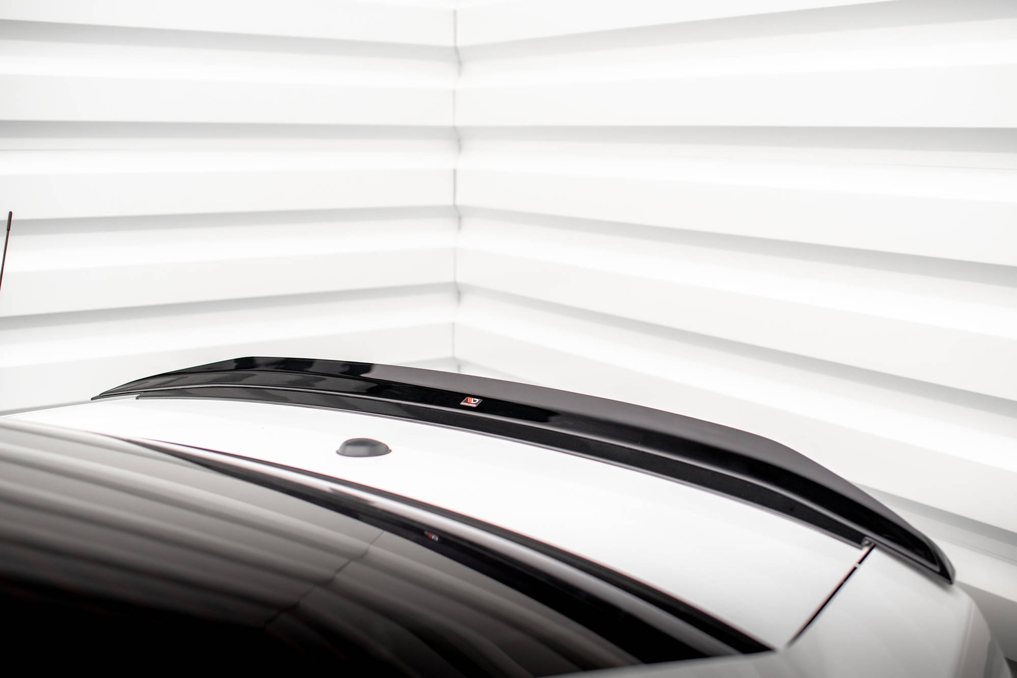 Heck Spoiler Aufsatz Abrisskante passend für Ford Mustang Mk5 FL schwarz Hochglanz