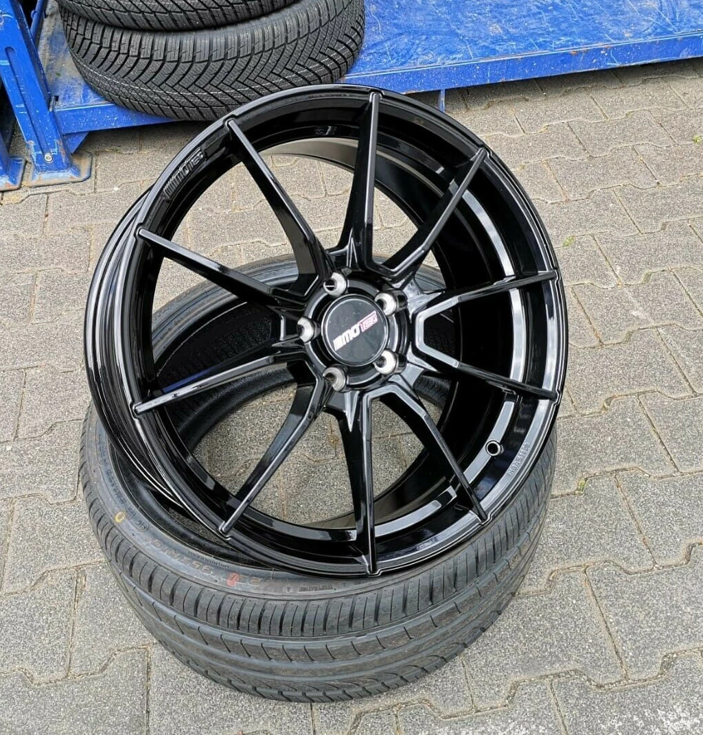 19 Zoll Motec Ultralight Alu Felgen 5x112 Schwarz für RS3 GTI R TCR Cupra R R32
