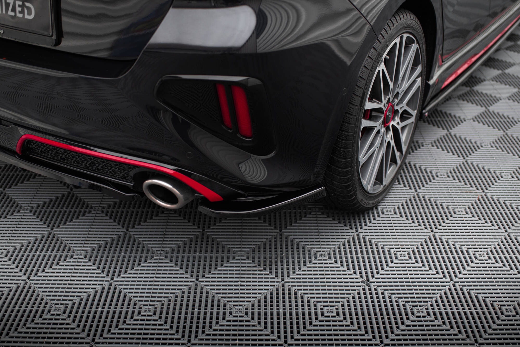 Street+ Heck Ansatz Flaps passend für Kia Ceed GT Mk3 FL schwarz Hochglanz