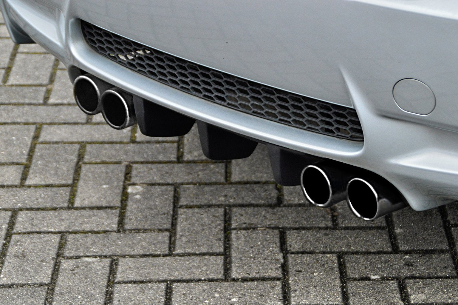 Heckdiffuser Set bestehend aus Mittelteil und Seitenteilen für BMW M3 E92 E93 Bj. 2007-2013
