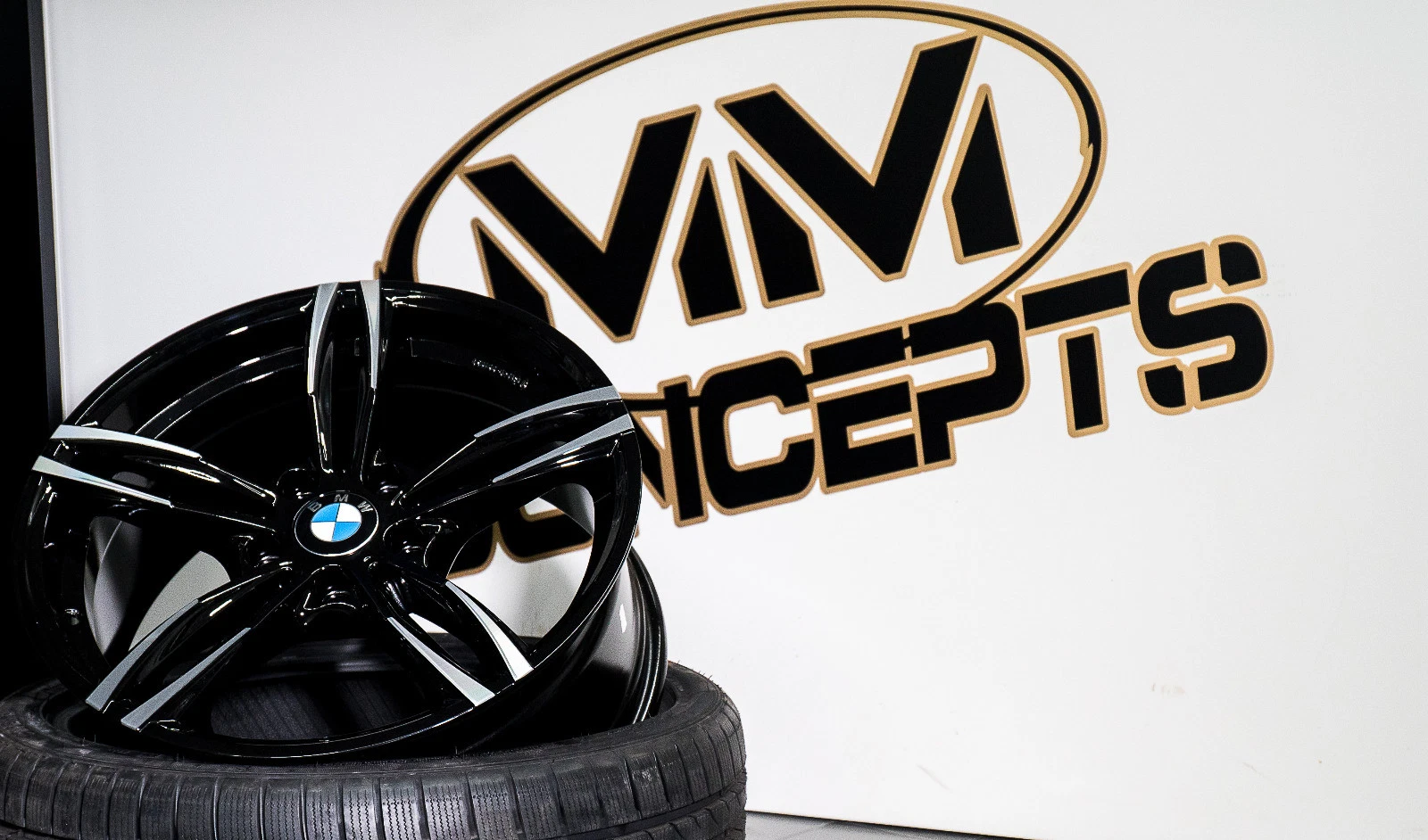 18 Zoll Avus Felgen für BMW M Performance 1er F20 F21 E81 E82 E87 E88 F22 M135