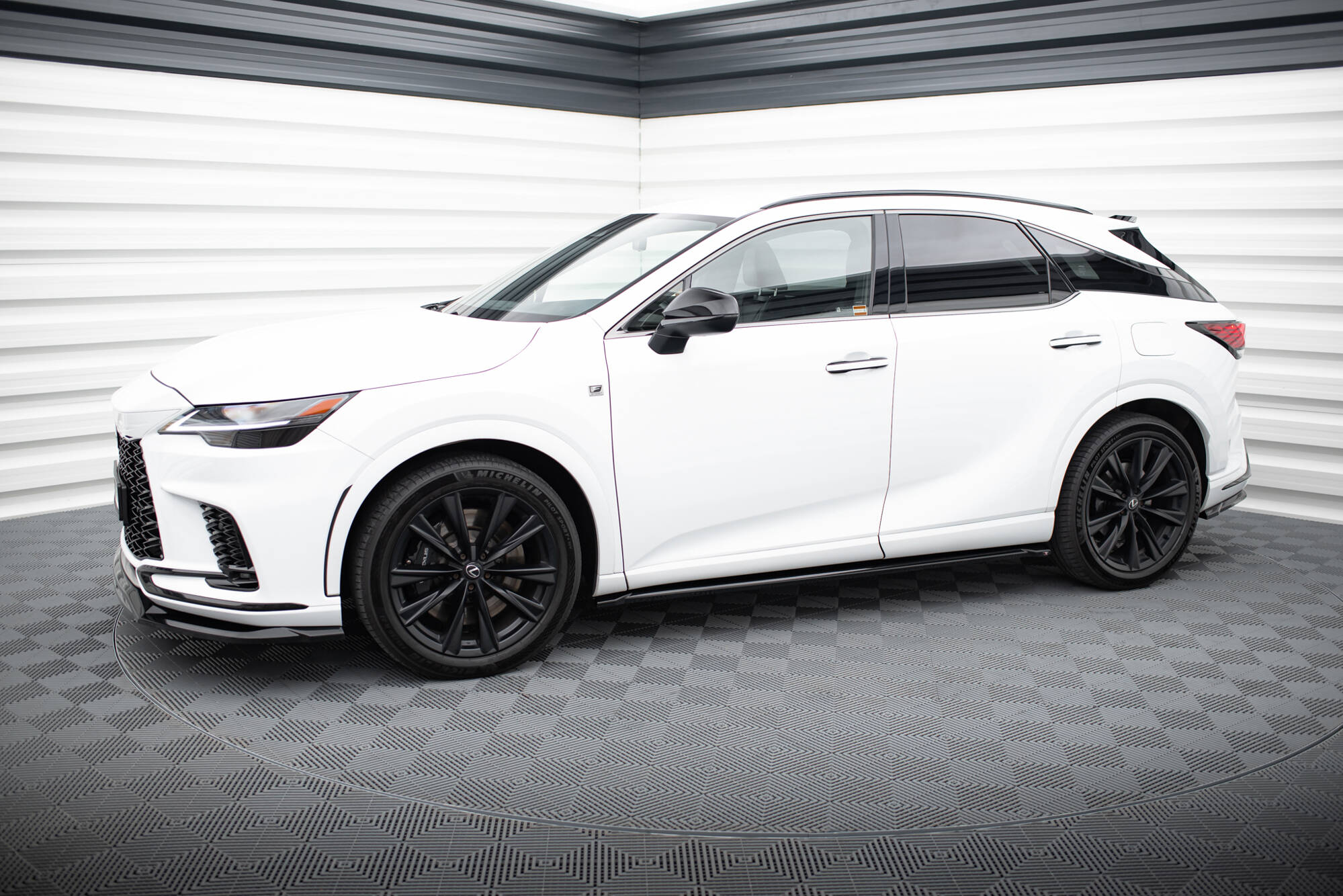 Street+ Seitenschweller Leisten passend für Lexus RX F-Sport Mk5 schwarz Hochglanz