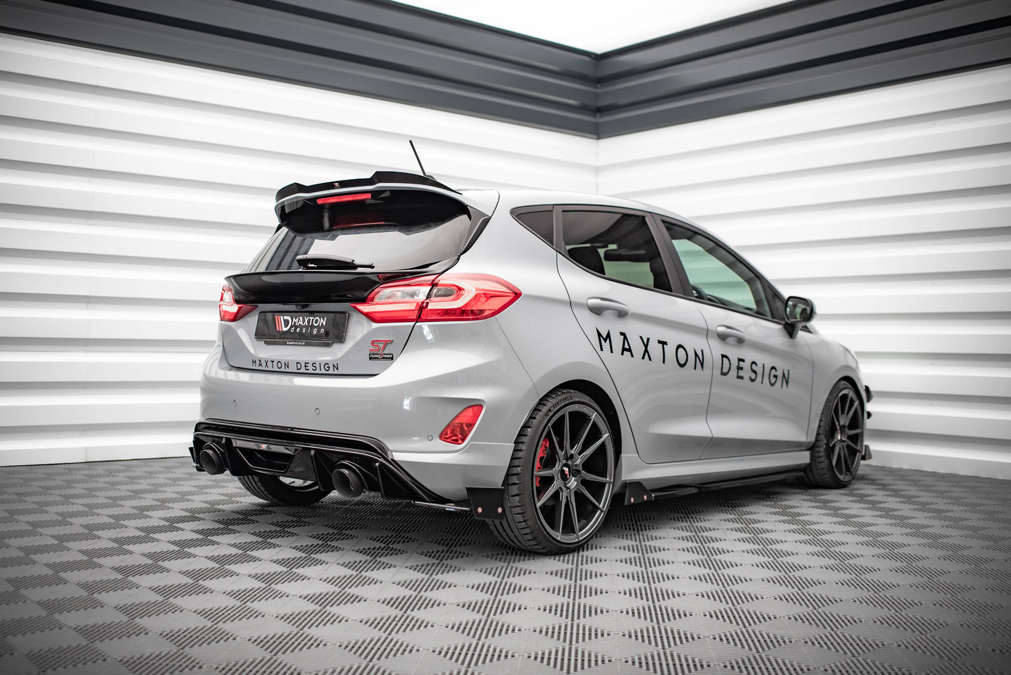 Heckscheiben Spoiler passend für Ford Fiesta Standard/ ST-Line/ ST schwarz Hochglanz