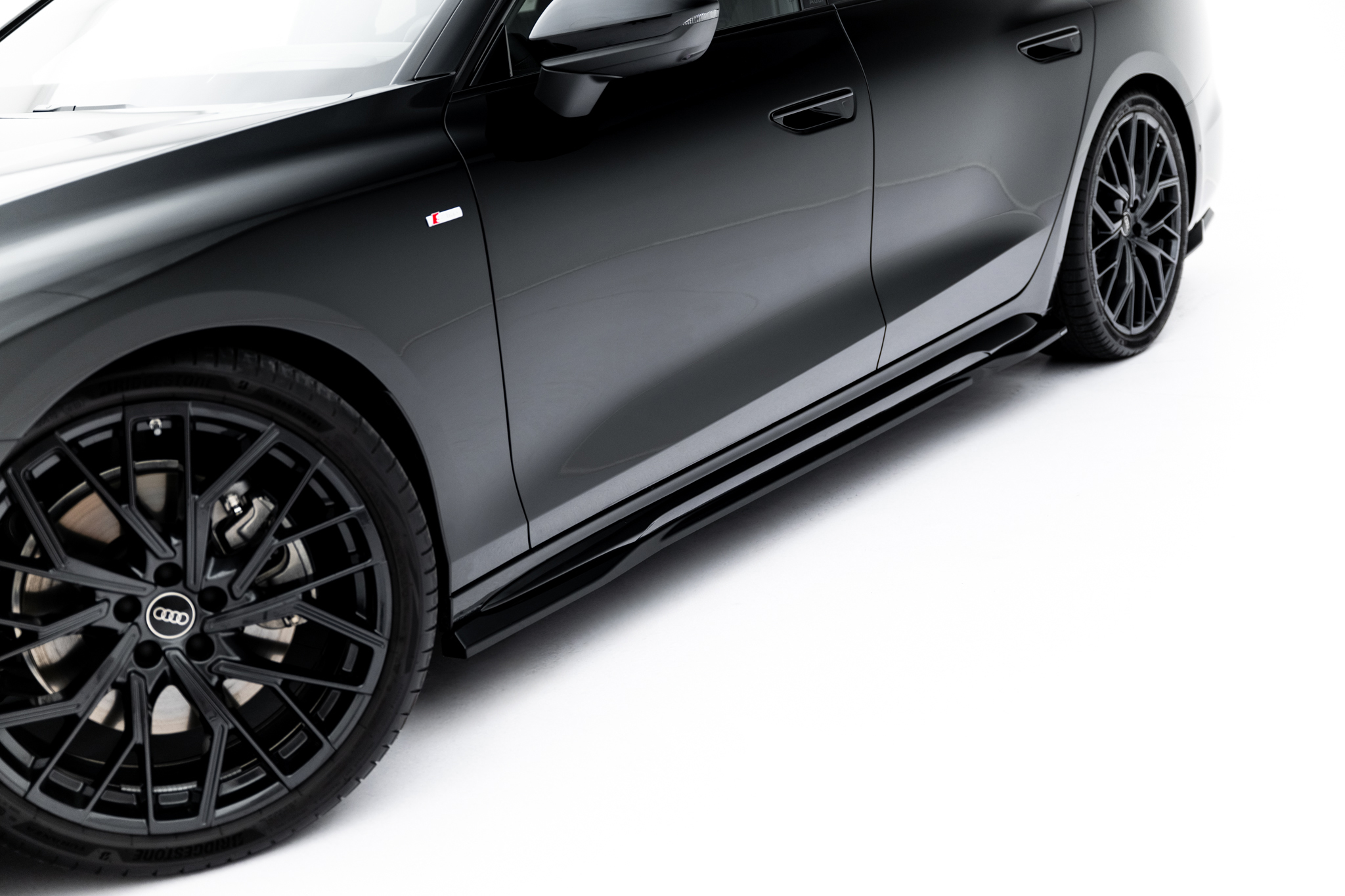 Street+ Seitenschweller Leisten V.1 passend für Audi A6 S-Line C9 schwarz Hochglanz