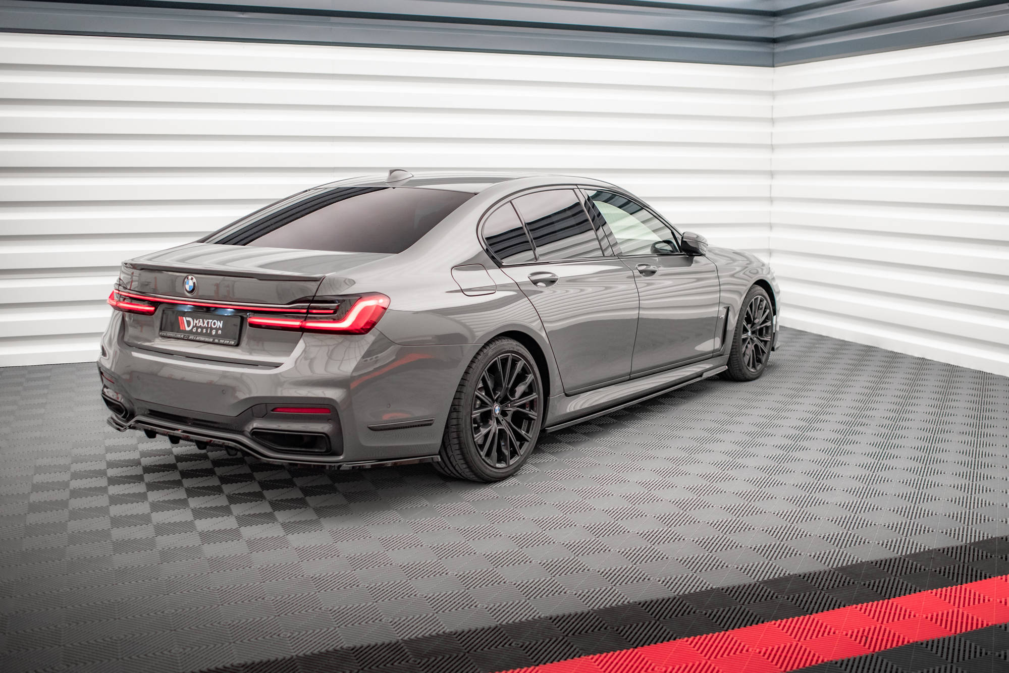 Street+ Seitenschweller Leisten V.1 passend für BMW 7 M-Paket G11 schwarz Hochglanz