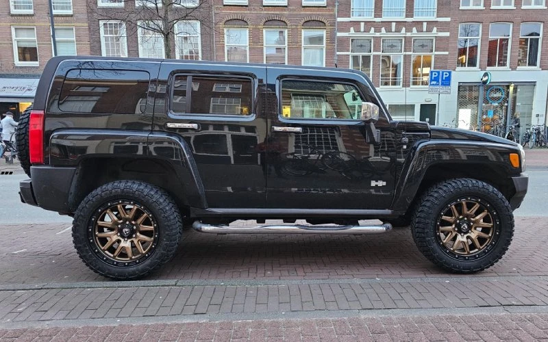 18 Zoll TN Offroad Tomason Alu Felgen für Toyota Hilux Pickup 9x18 Extra Cap