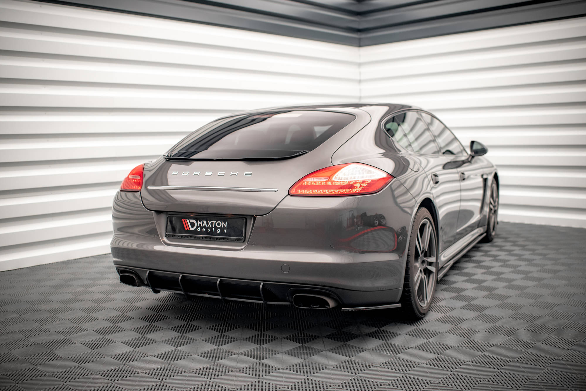 Street Pro Heckschürze Heck Ansatz Diffusor passend für Porsche Panamera / Panamera Diesel 970