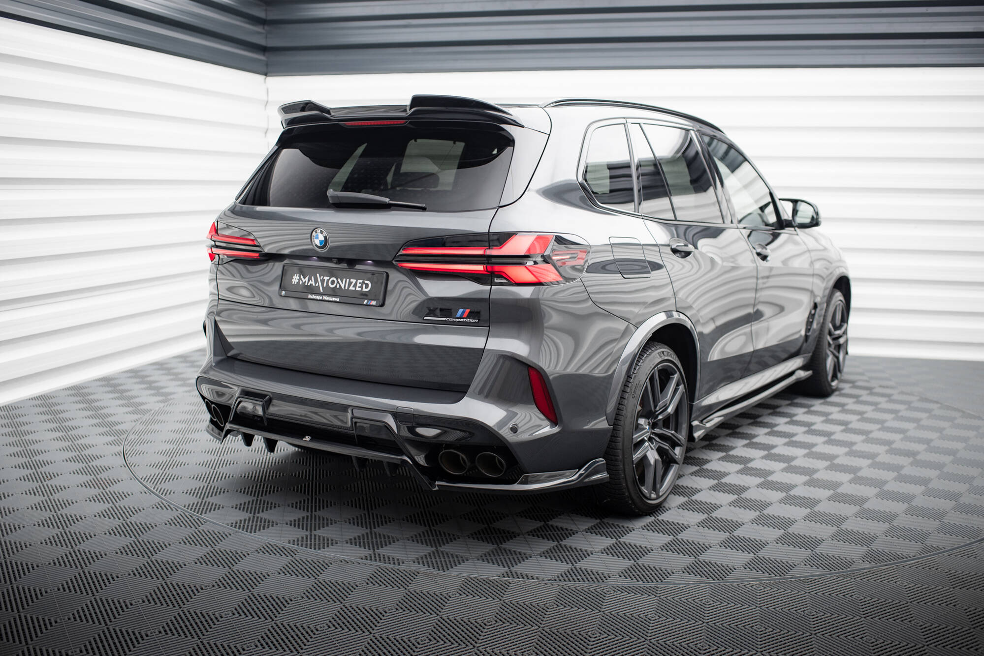 Street+ Mittlerer Diffusor RACE Heck Ansatz passend für BMW X5 M F95 / F95 FL schwarz Hochglanz