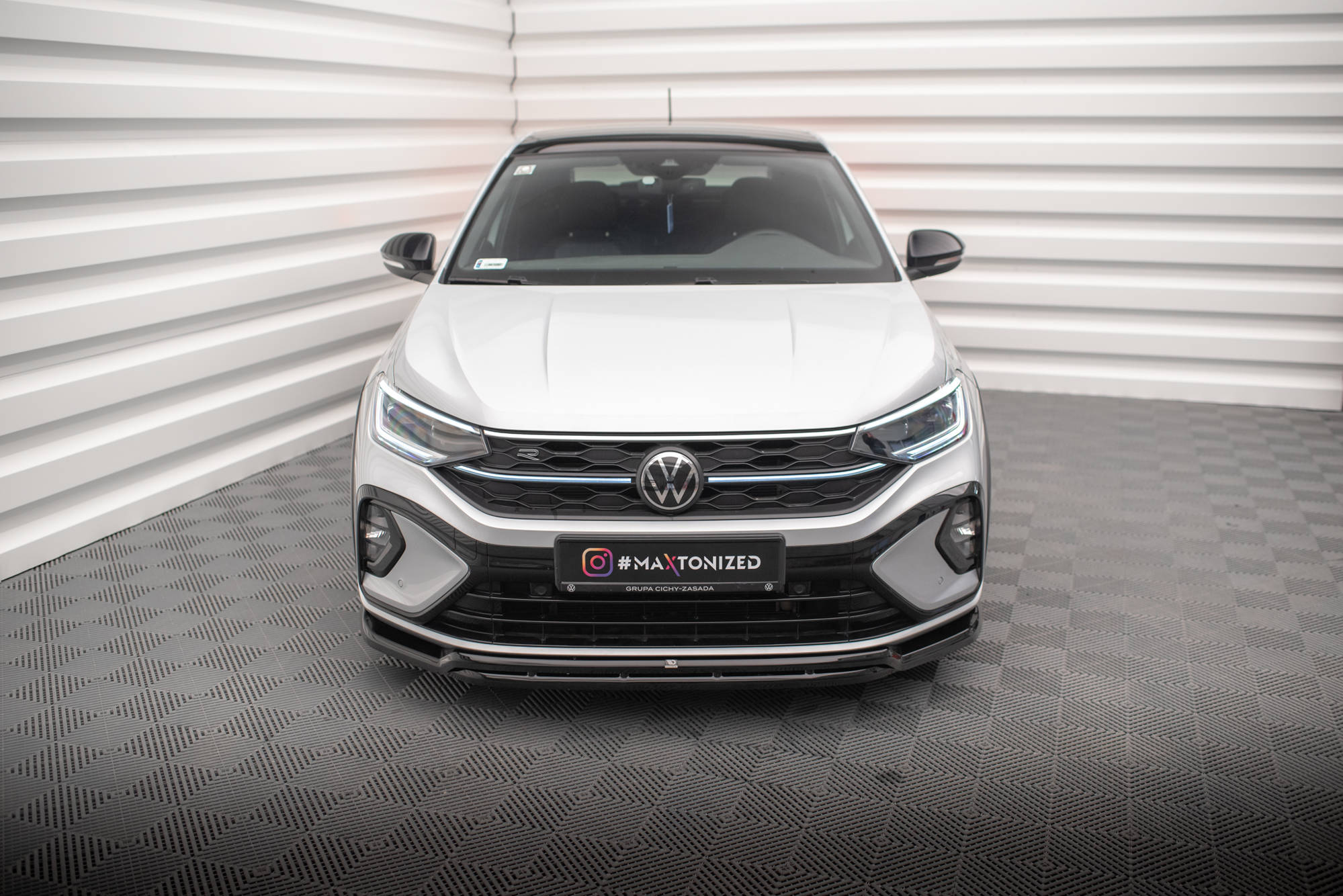 Street+ Spoilerlippe Front Ansatz passend für VW Taigo R-Line Mk1 schwarz Hochglanz