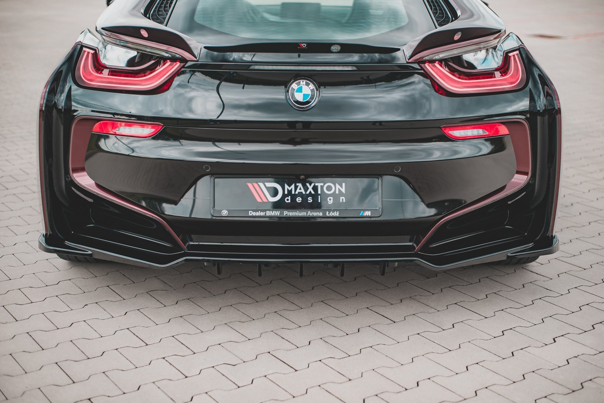 Mittlerer Cup Diffusor DTM Look Heck Ansatz für BMW i8 schwarz Hochglanz