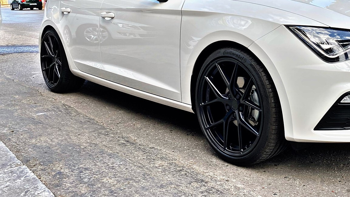 20 zoll SL01 Felgen für Felgen für Skoda Karoq Schwarz Matt Flow Form 9,9kg