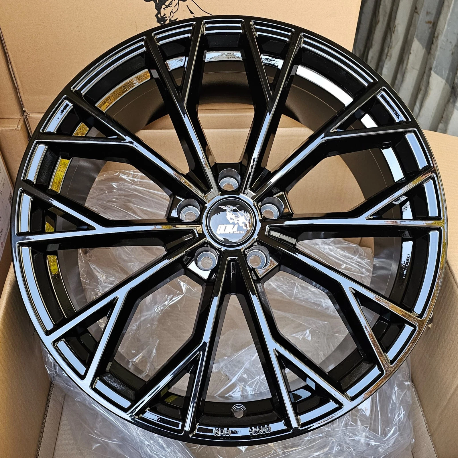 18 Zoll UA23 Felgen für Audi Q2 SQ2 Q3 TT TTS A4 A5 S4 S5 Cabrio Sportback Coupe