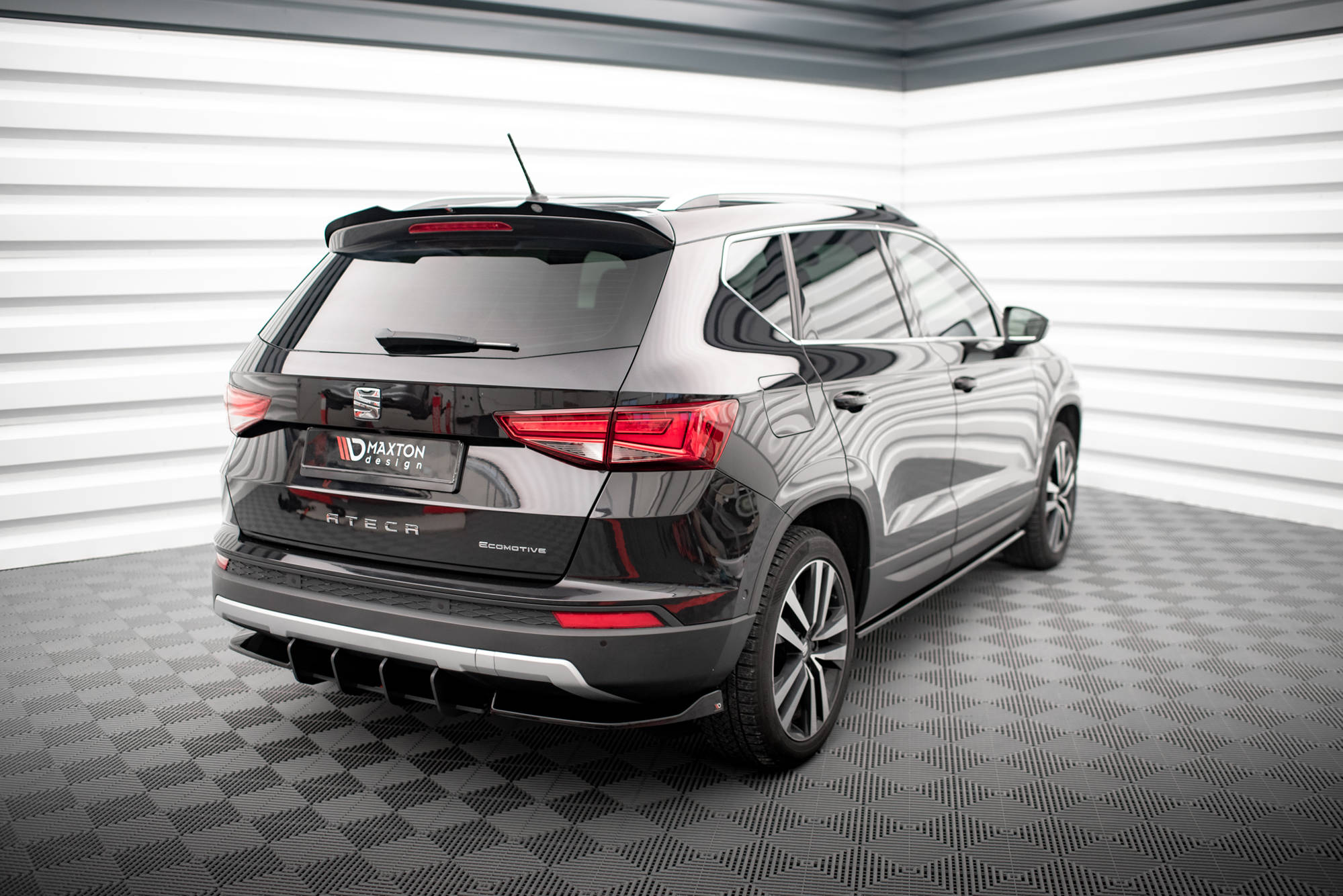 Street+ Heck Ansatz Flaps passend für Seat Ateca Mk1 schwarz Hochglanz