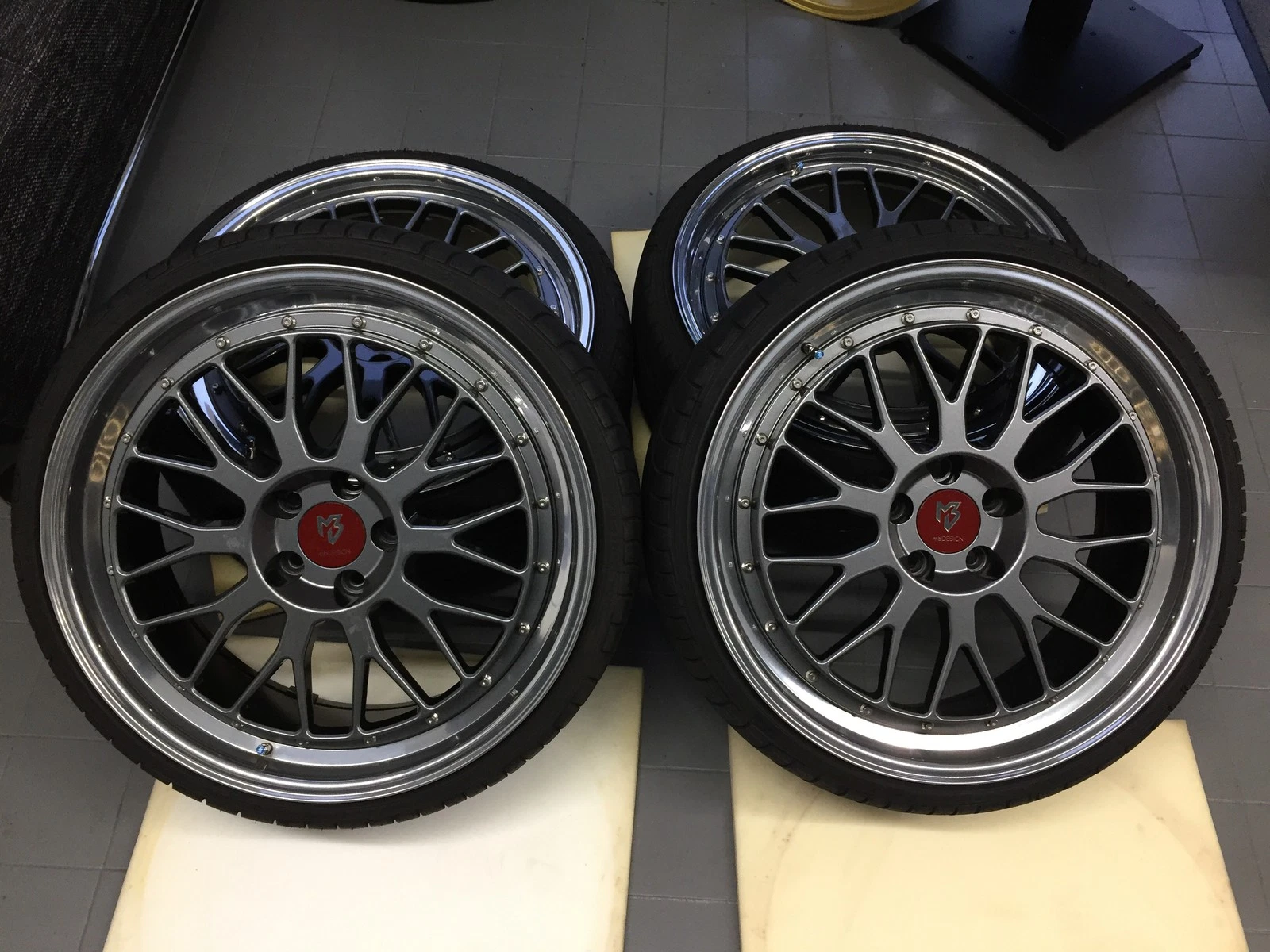 19 Zoll LV1 Felgen 5x112 et45 Grau poliert Gutachten GTI R S-Line RS TT Le Mans