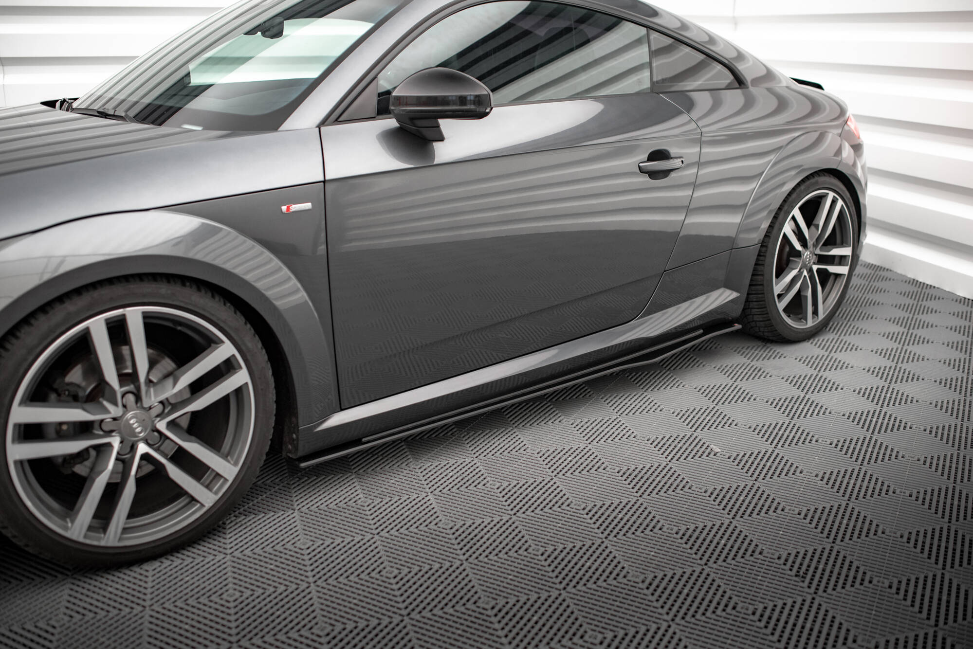 Street Pro Seitenschweller Leisten passend für Audi TT S / S-Line 8S
