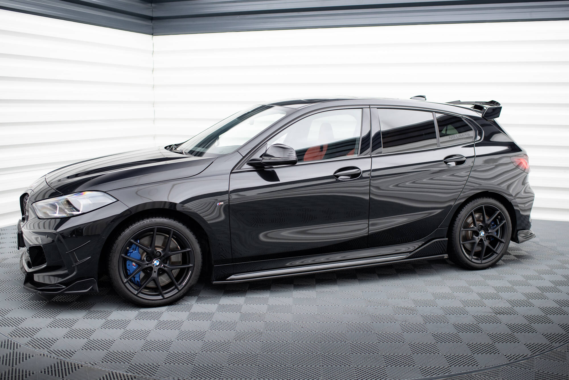Street+ Seitenschweller Leisten passend für BMW M135i M-Performance F40 schwarz Hochglanz