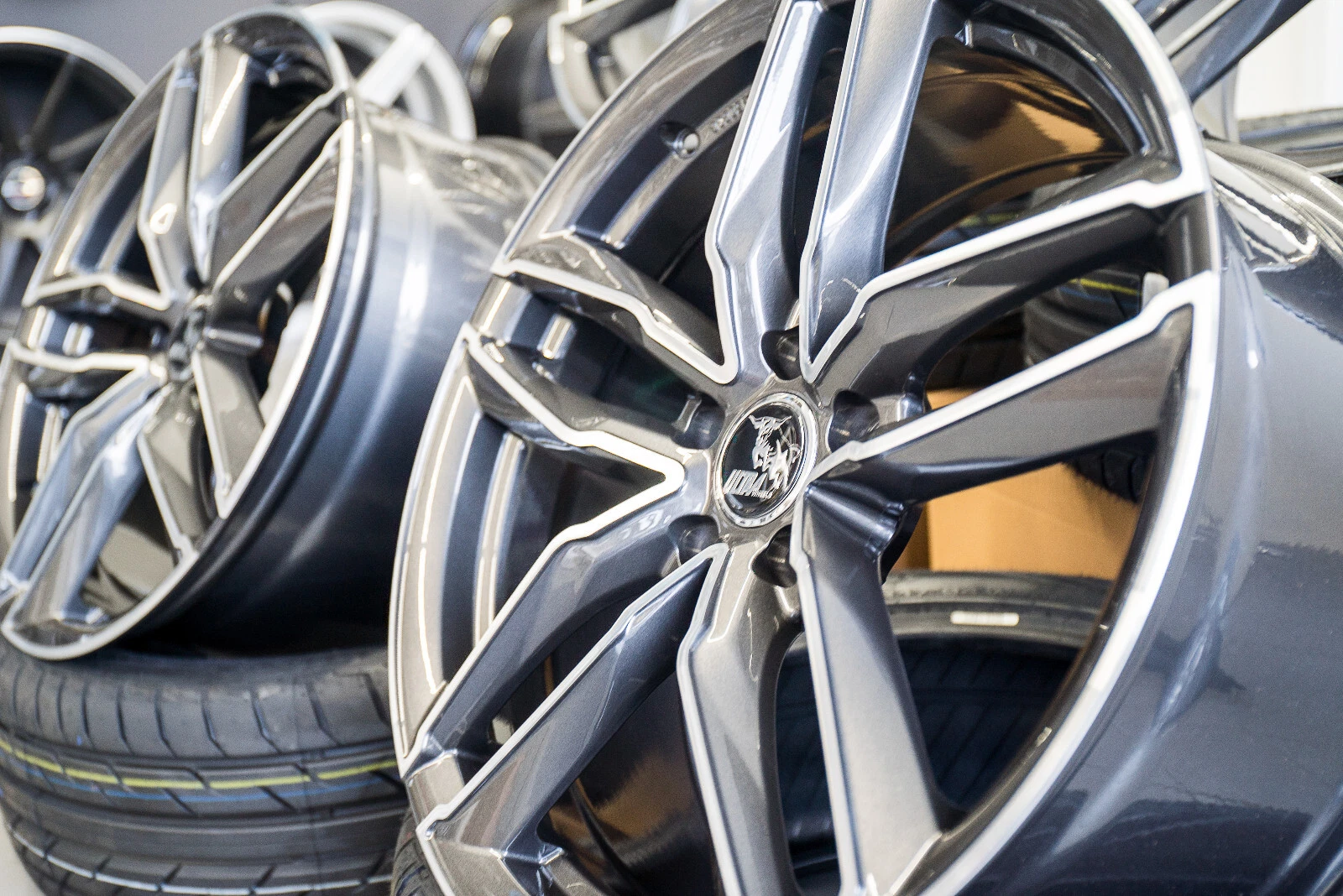 18 Zoll UA6 Felgen für VW Beetle Passat Scirocco R Shran T-Roc Troc Tiguan Rline