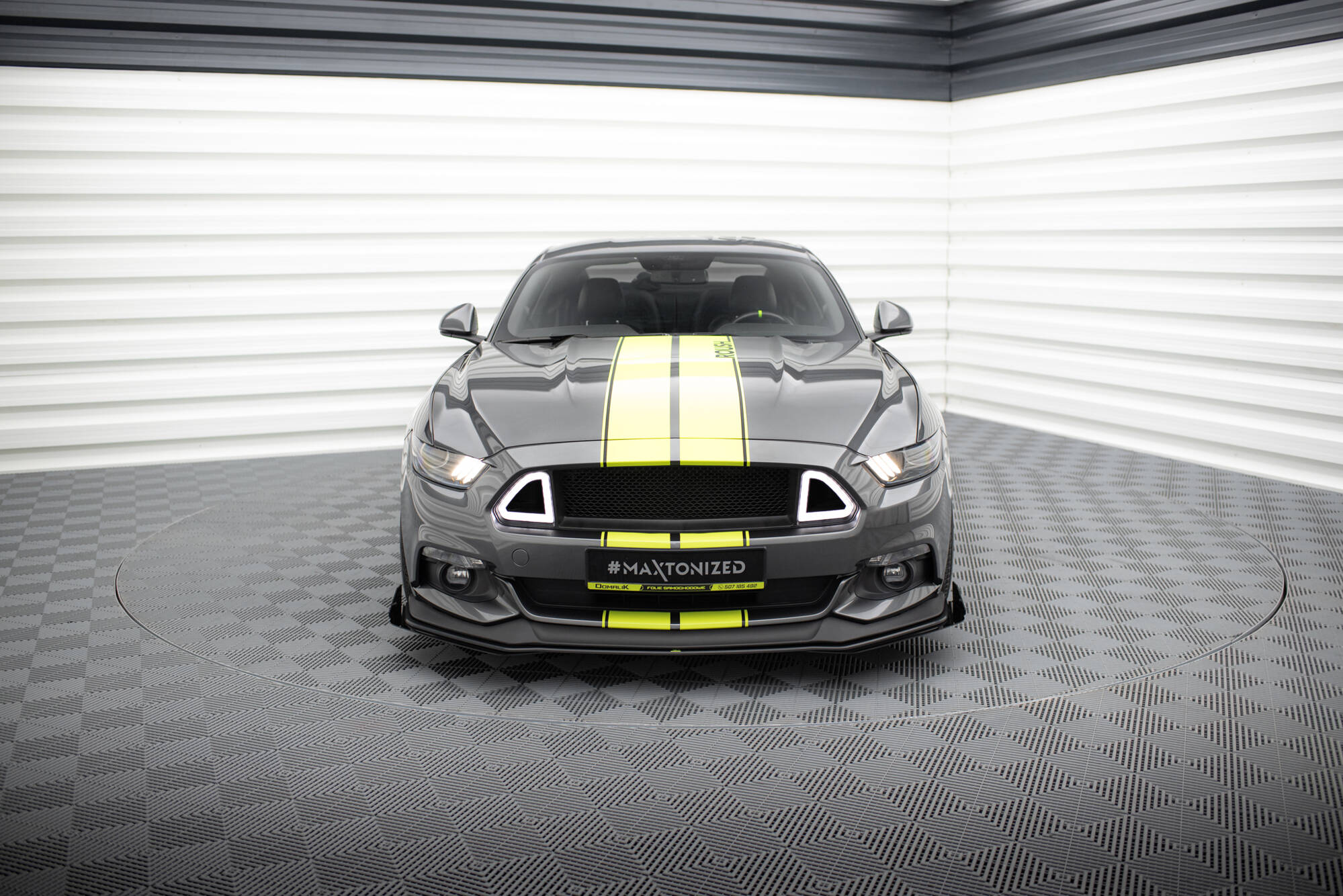 Street Pro Spoilerlippe Front Ansatz passend für Ford Mustang GT Mk6 rot+ Hochglanz Flaps