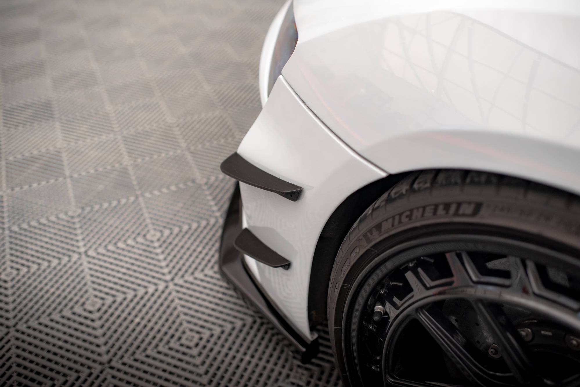Stoßstangen Flaps Wings vorne Canards passend für Audi RS3 Sportback 8Y FL