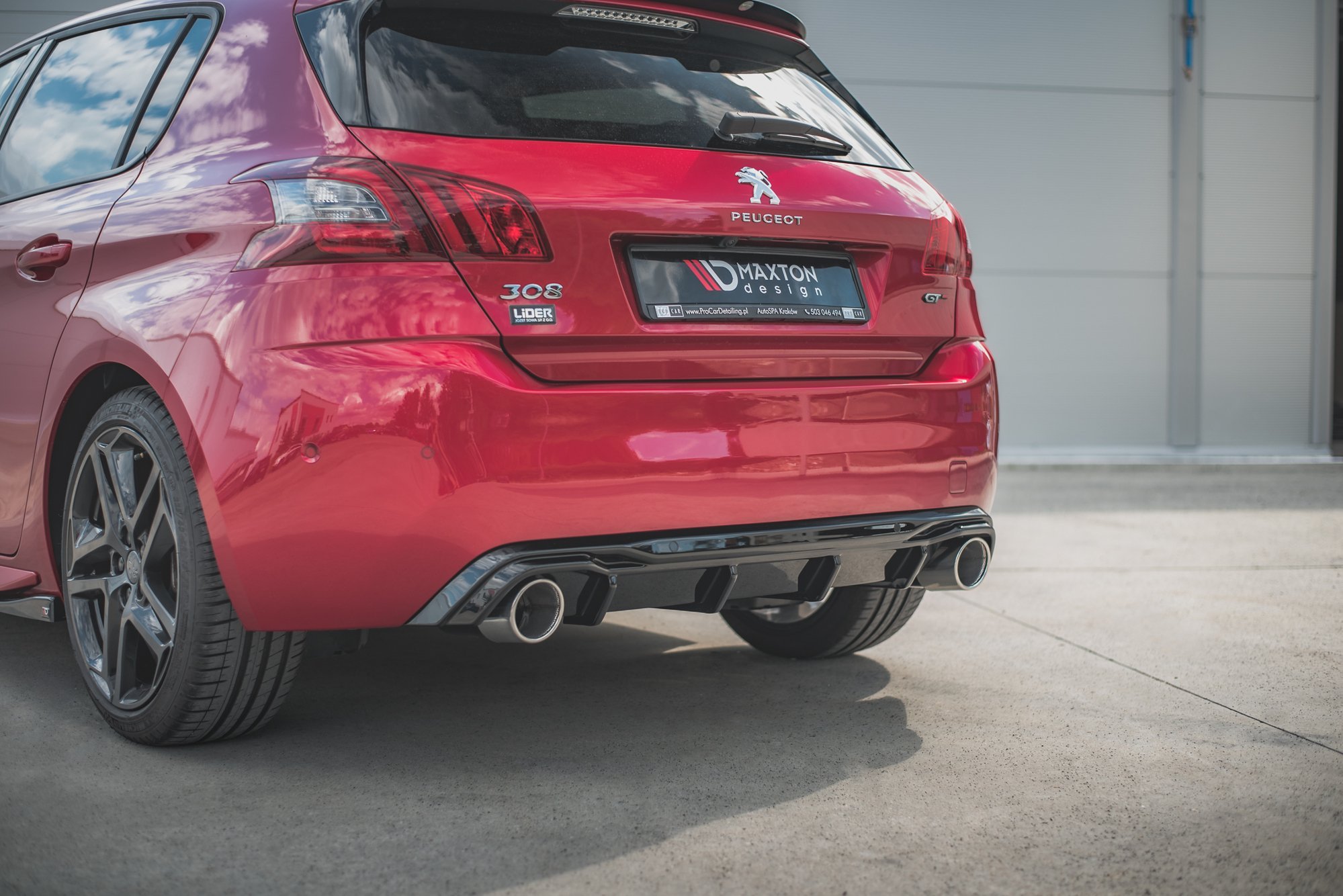 Street+ Heck Ansatz Diffusor + Endrohre passend für Peugeot 308 GT Mk2 FL