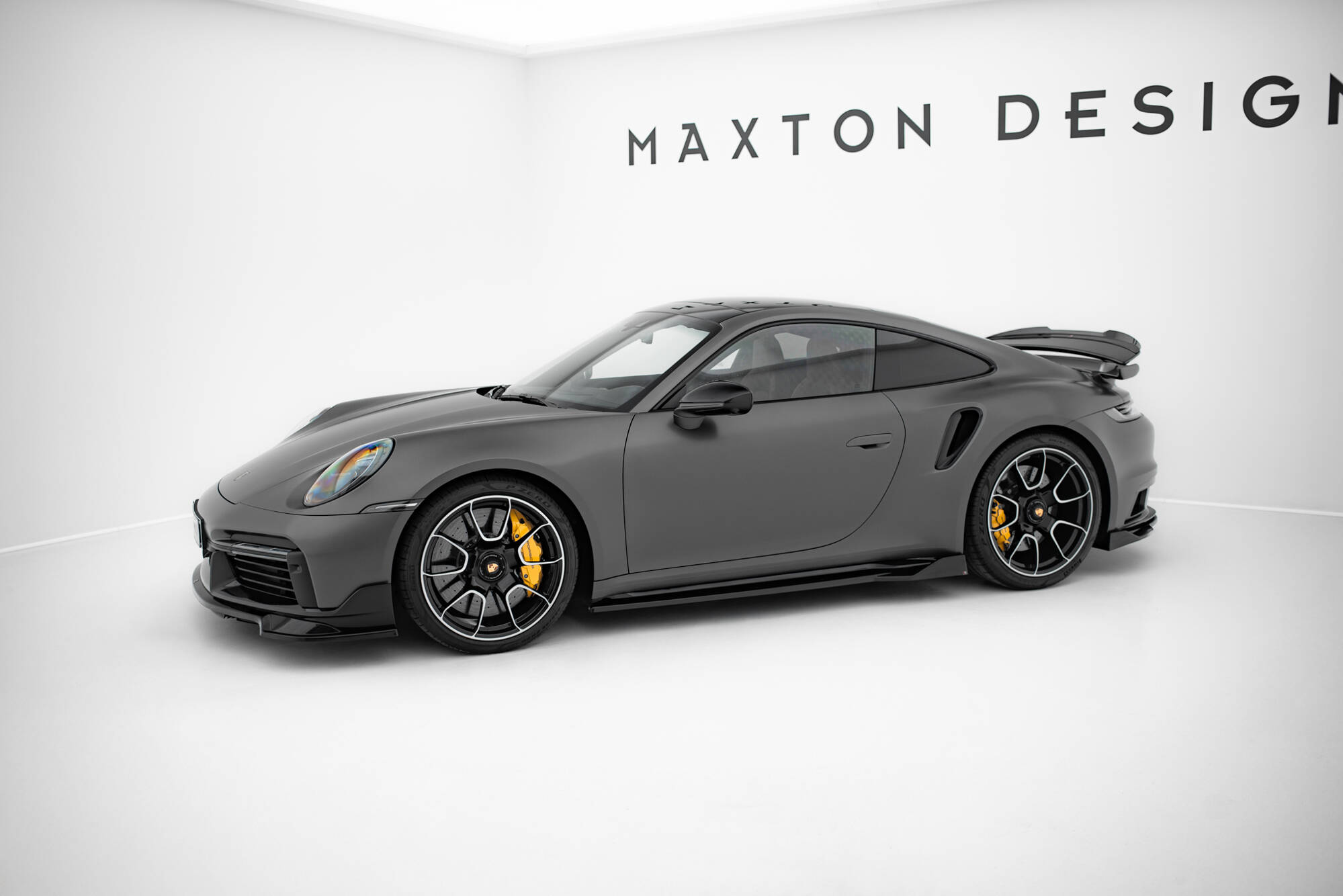 Street+ Seitenschweller Leisten passend für Porsche 911 Turbo S Sport Package 992 schwarz Hochglanz