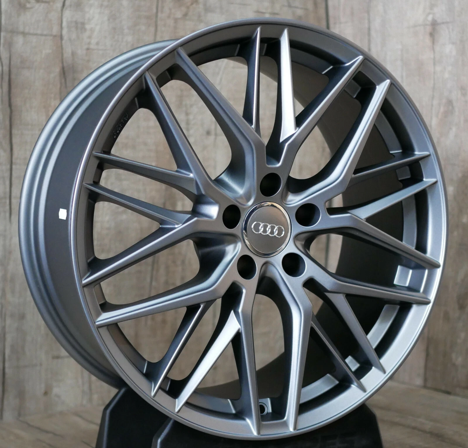 18 Zoll DM08 Felgen für Audi A3 S3 A4 S4 Q2 Q3 A6 TT TTS S-Line RS3 8P S6 B8 8K