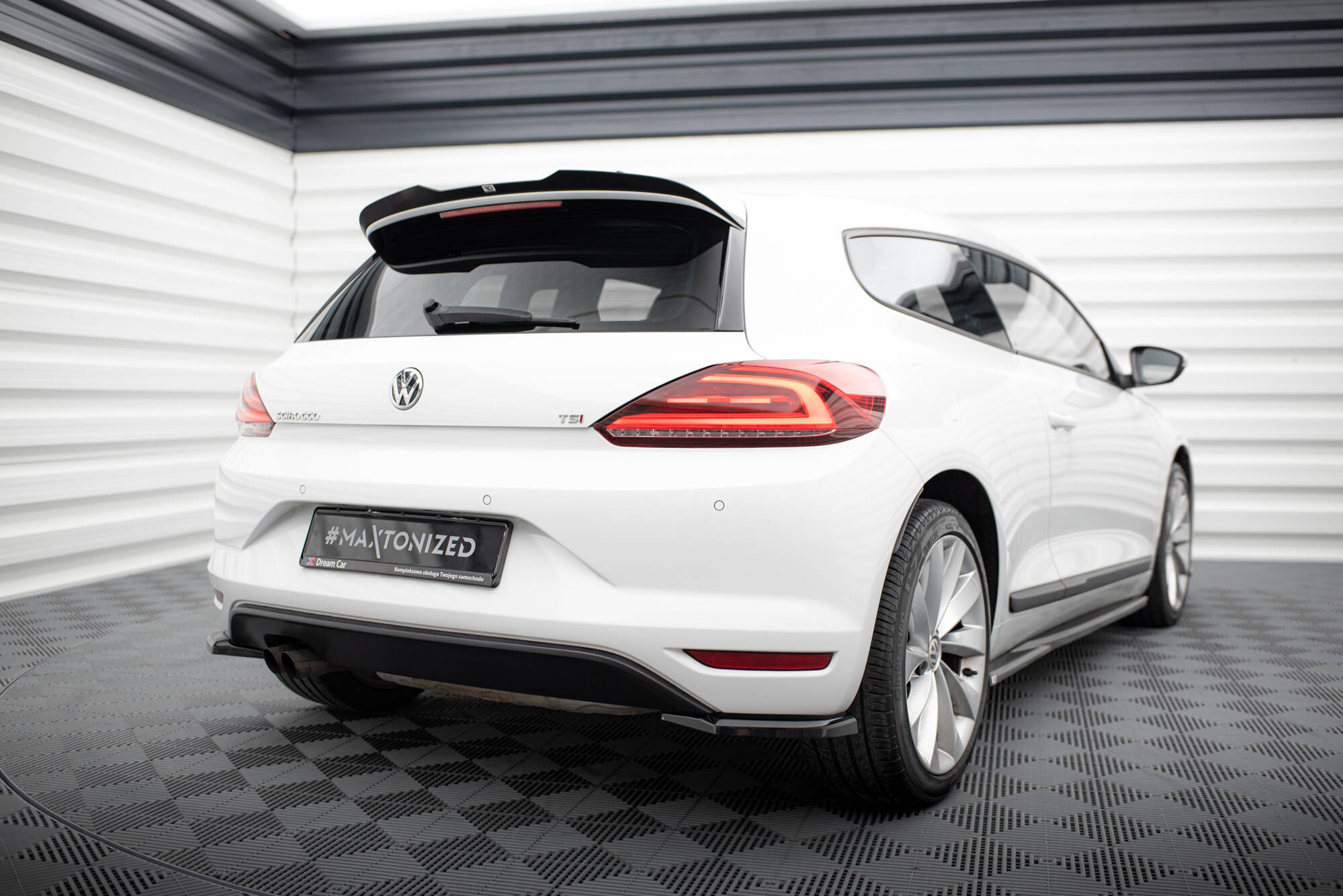Street+ Heck Ansatz Flaps V.1 passend für VW Scirocco Mk3 FL schwarz Hochglanz