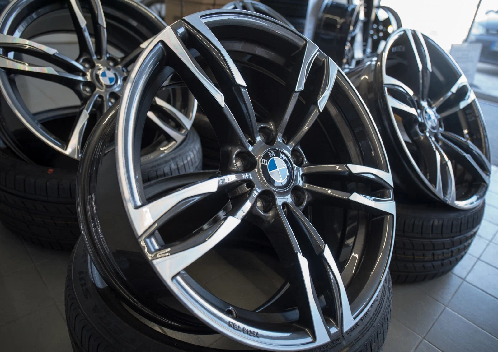 18 Zoll UA11 Felgen für BMW G42 3er G20 G21 5er G30 G31 4er G22 M Competition