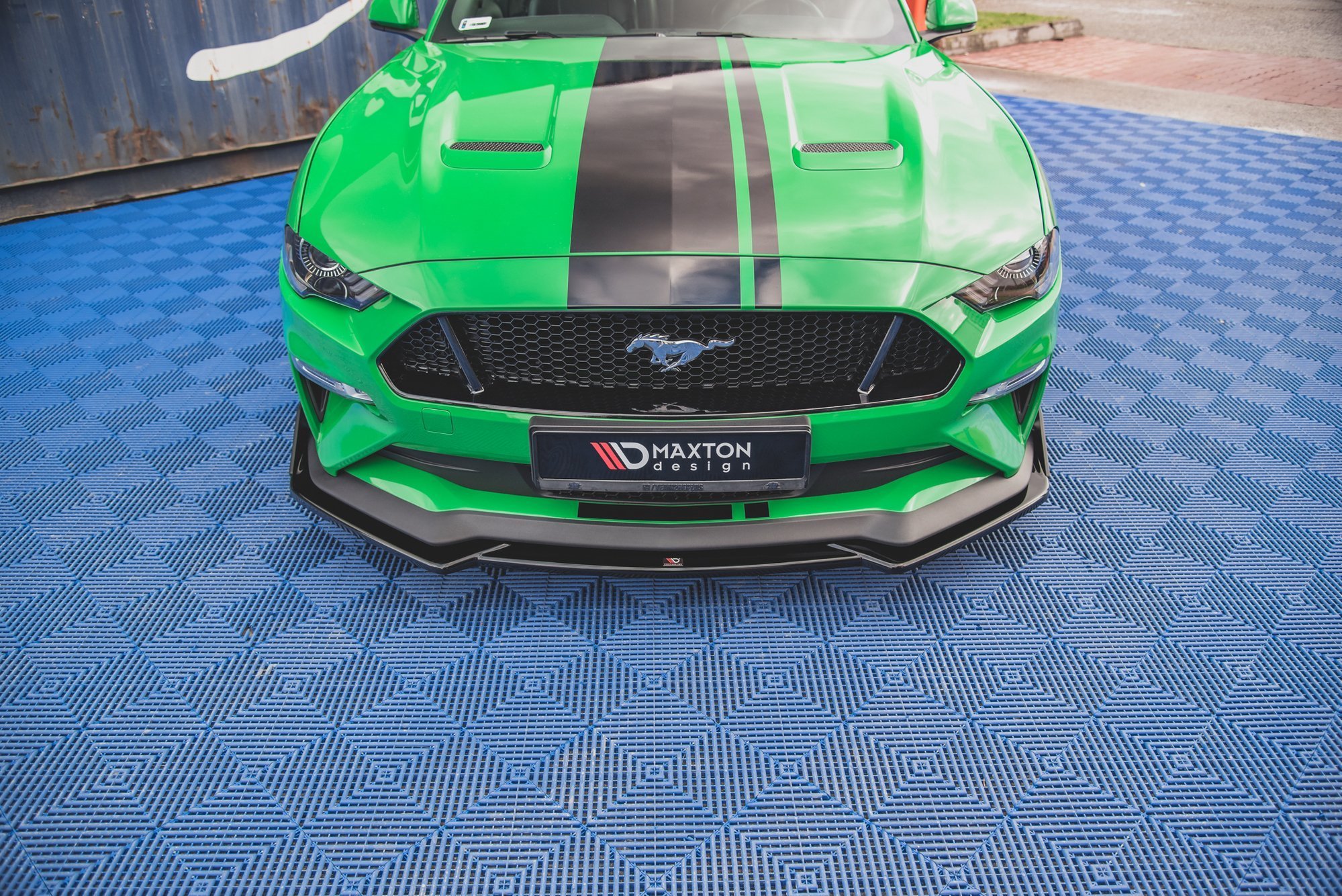 Street+ Spoilerlippe Front Ansatz V.1 + Flaps passend für Ford Mustang GT Mk6 FL