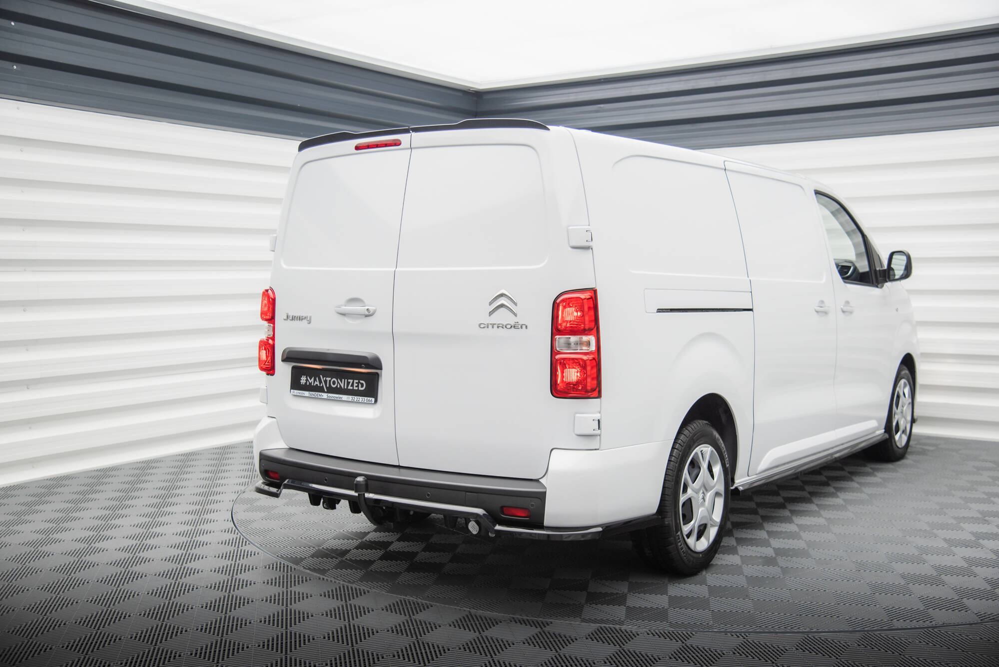 Street+ Mittlerer Diffusor RACE Heck Ansatz passend für Citroen Jumpy L3 Mk3 schwarz Hochglanz