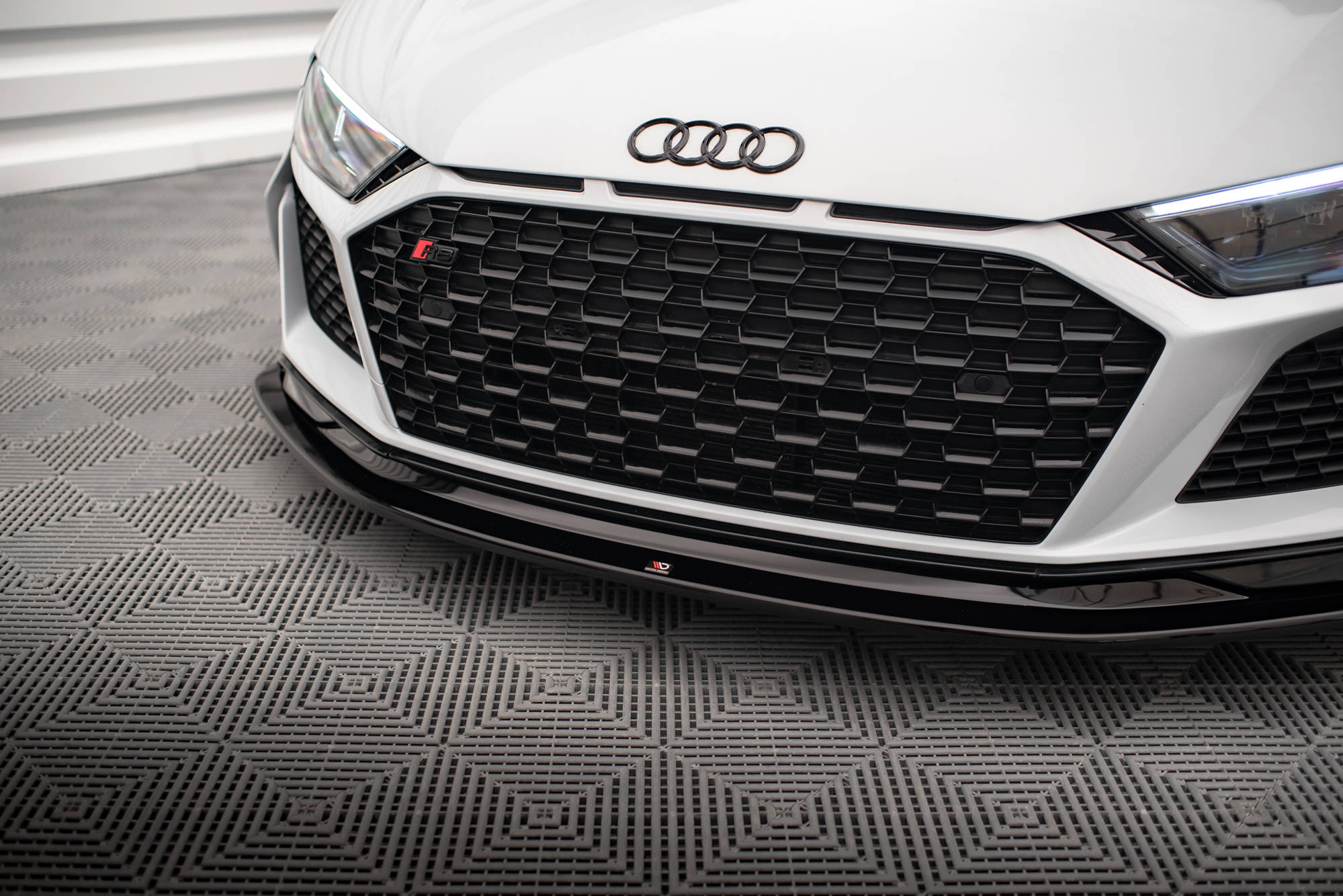 Street+ Spoilerlippe Front Ansatz V.2 passend für Audi R8 Mk2 FL schwarz Hochglanz