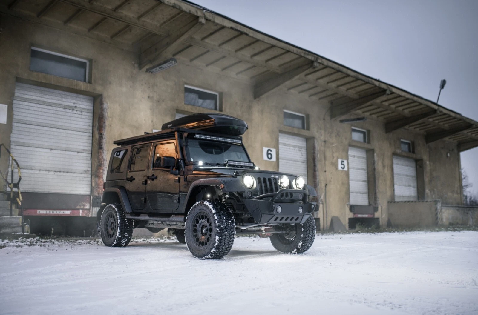 18 Zoll Japan Racing JRX10 Alu Felgen für Jeep Wrangler Schwarz Matt 9x18 et15