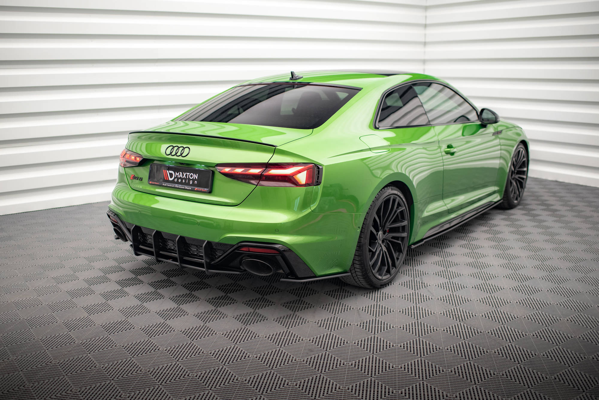 Street Pro Heckschürze Heck Ansatz Diffusor passend für Audi RS5 F5 FL